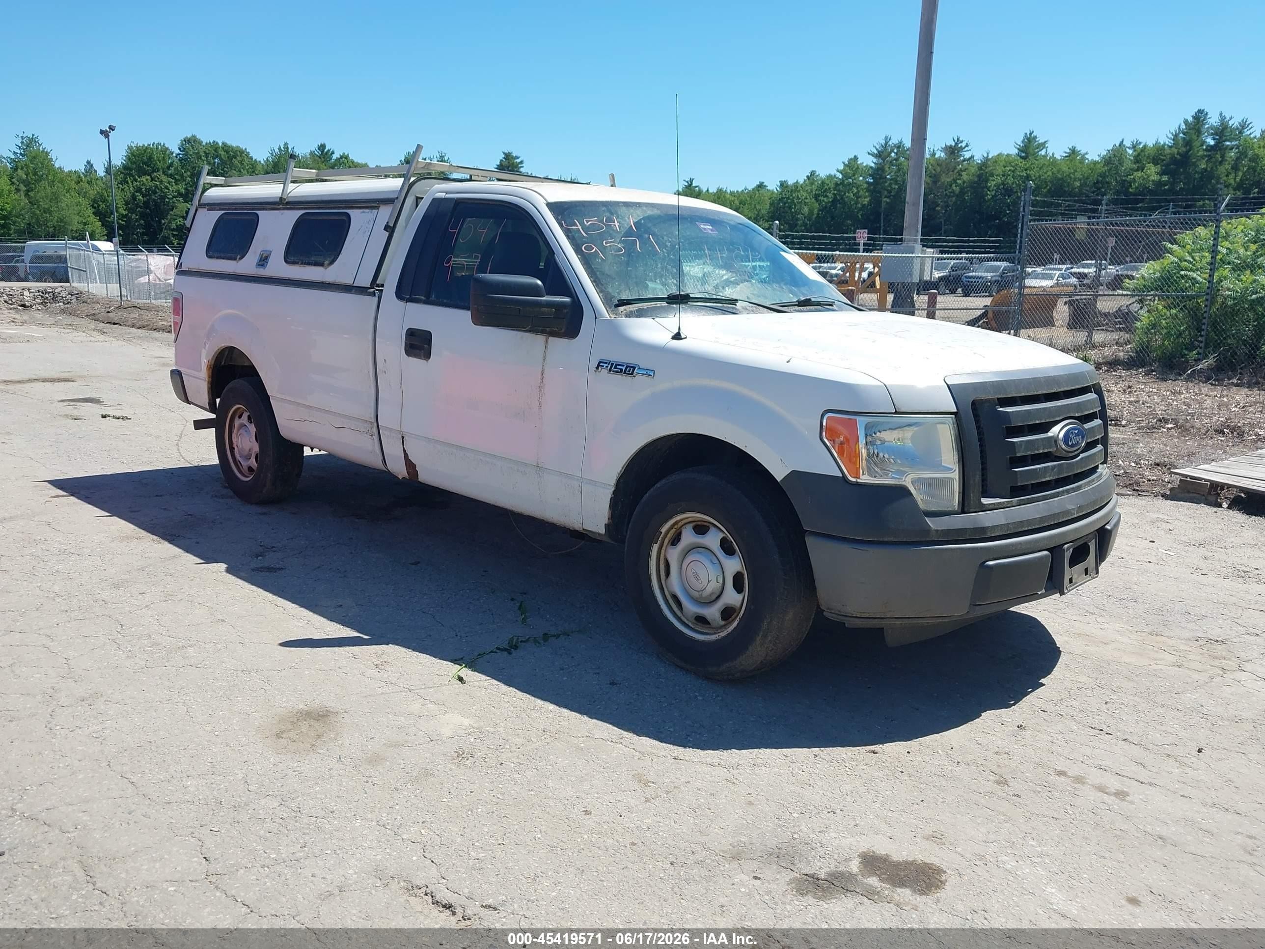 2011 Ford F-150 Xl White vin: 1FTMF1CM0BKD44813