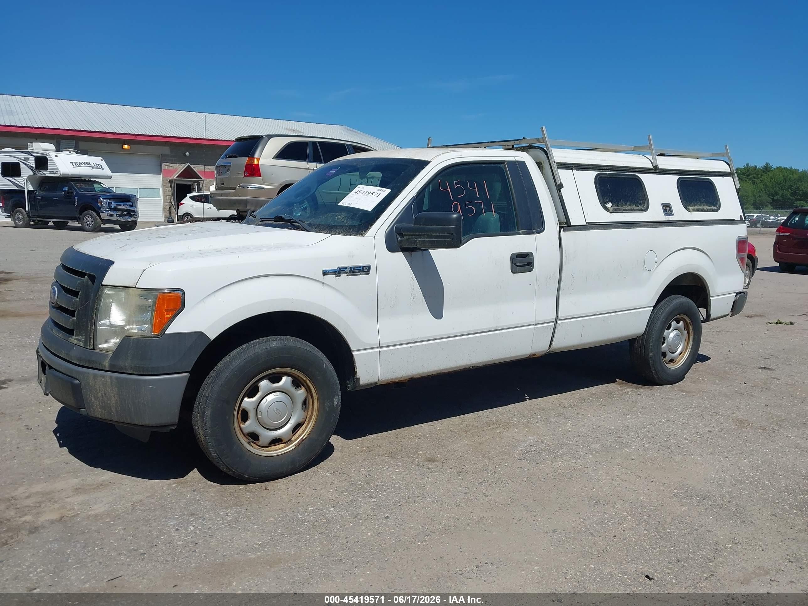 2011 Ford F-150 Xl White vin: 1FTMF1CM0BKD44813