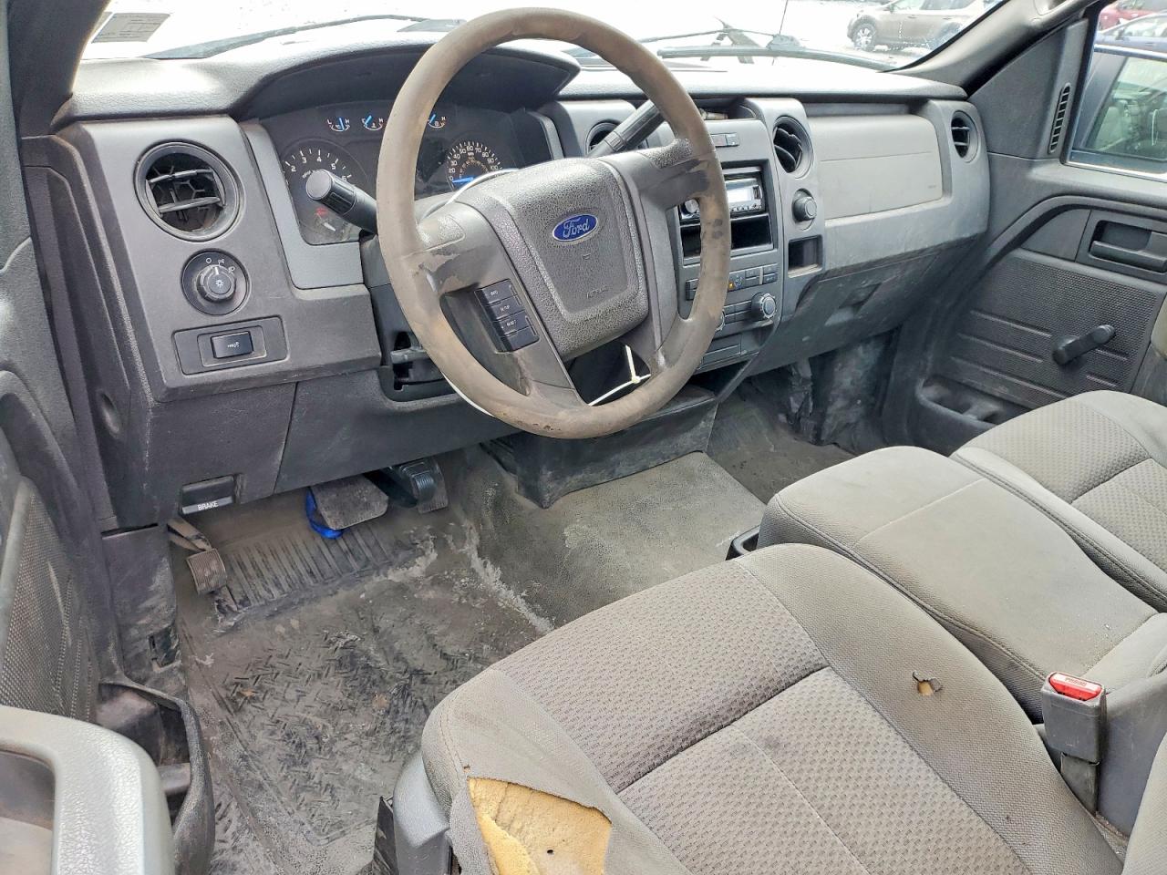 2011 Ford F150 Белый vin: 1FTMF1CM0BKE10261