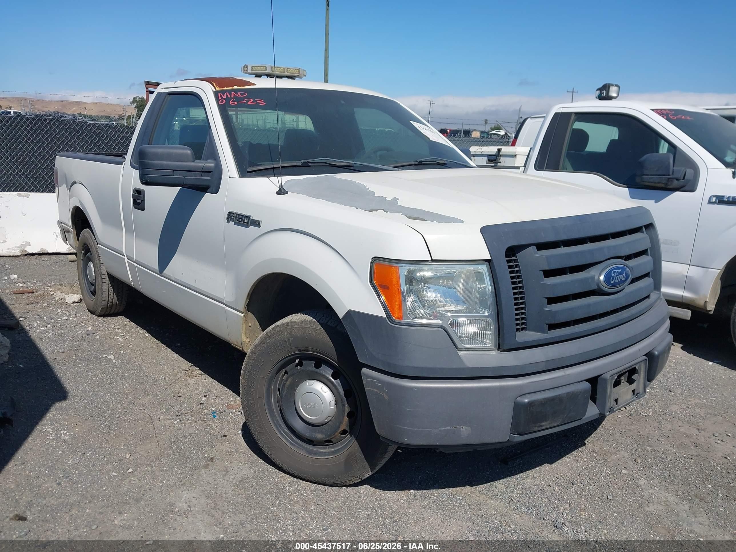 2011 Ford F-150 Stx/xl/xlt White vin: 1FTMF1CM0BKE20594