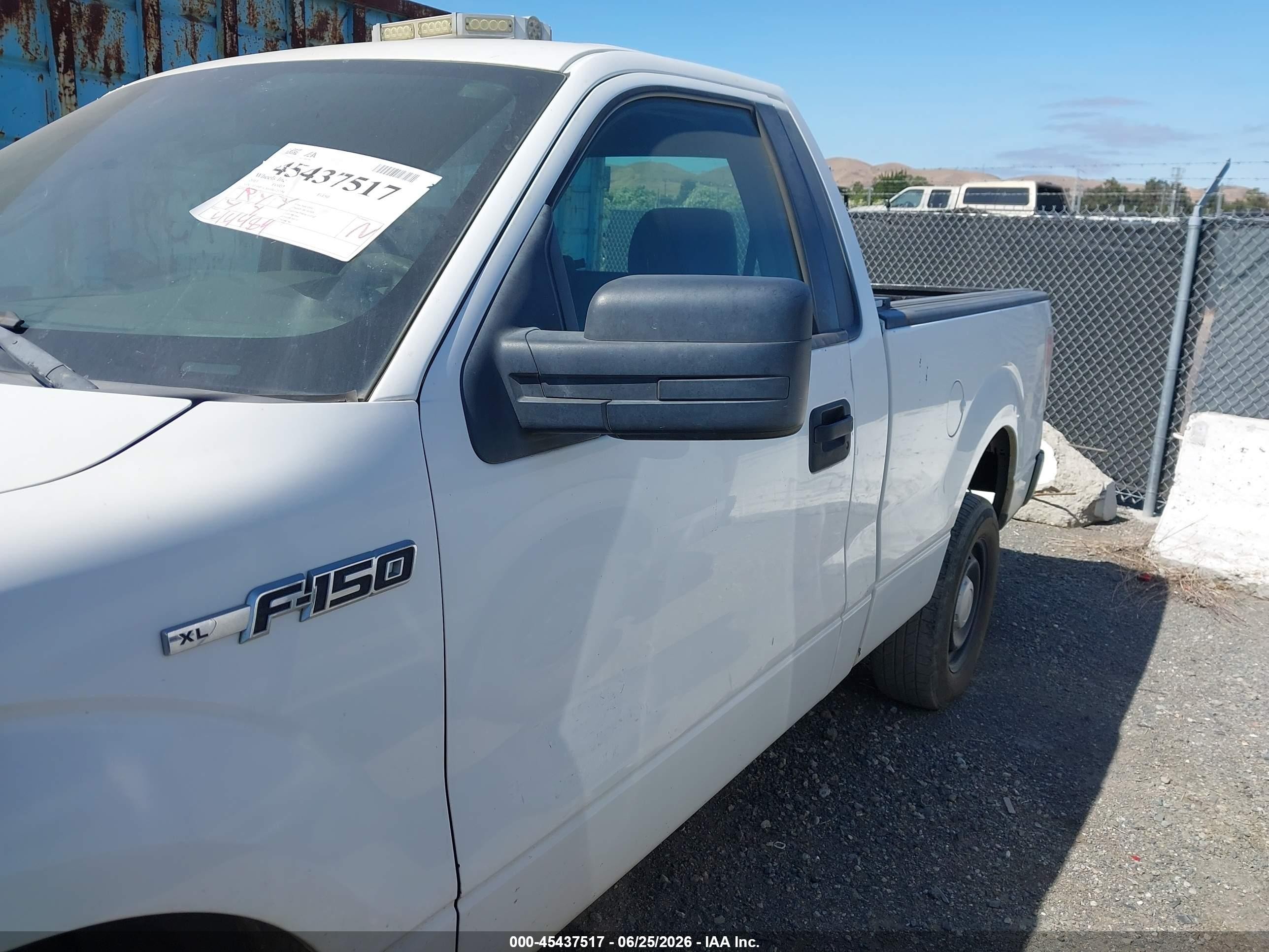 2011 Ford F-150 Stx/xl/xlt White vin: 1FTMF1CM0BKE20594