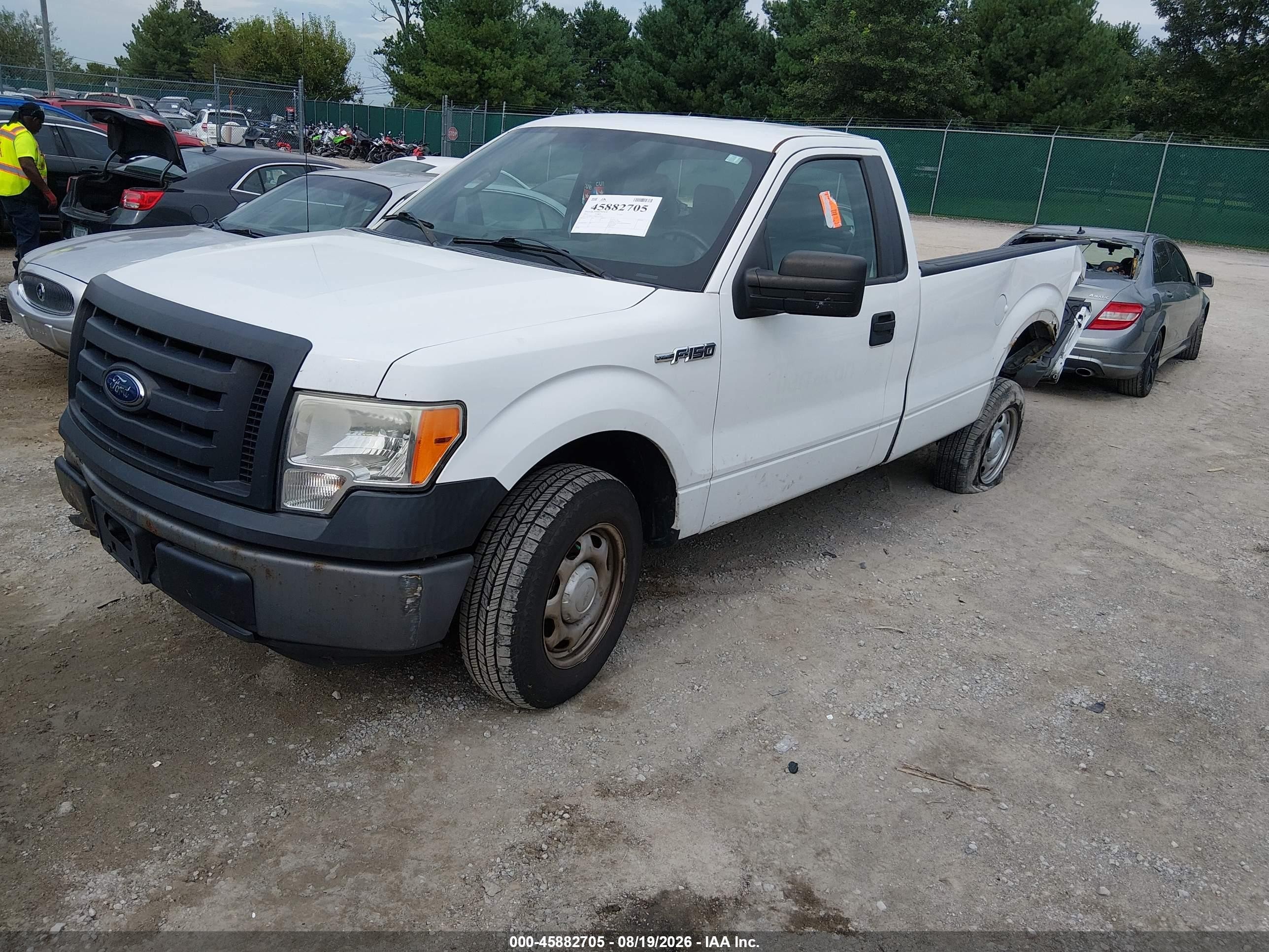 2012 Ford F-150 Xl Белый vin: 1FTMF1CM0CKE37350