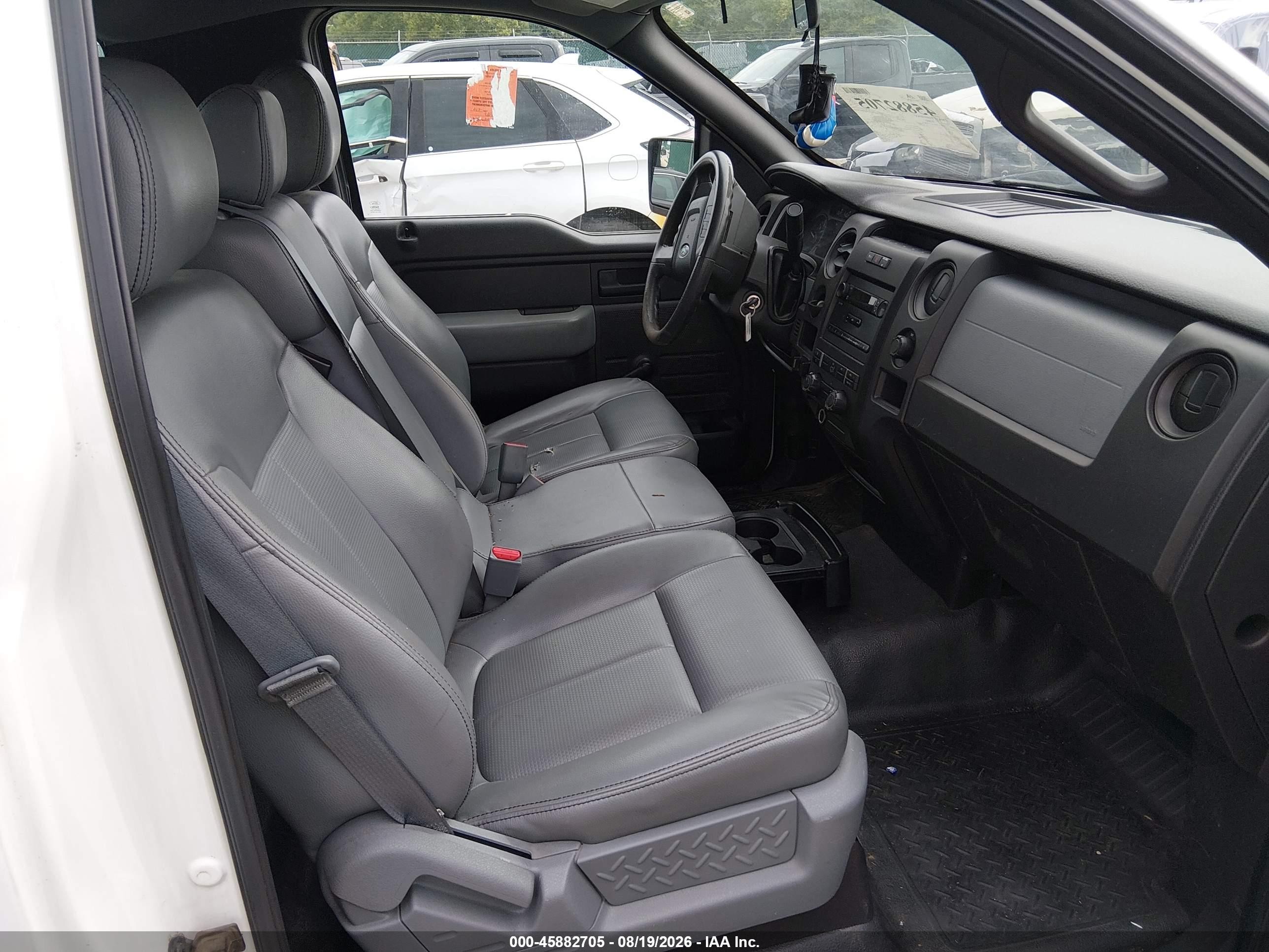2012 Ford F-150 Xl Белый vin: 1FTMF1CM0CKE37350