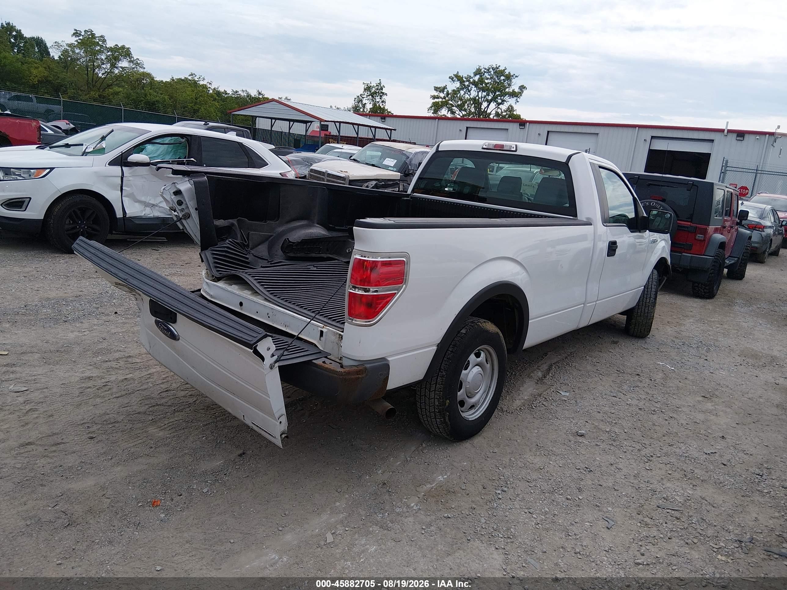 2012 Ford F-150 Xl Белый vin: 1FTMF1CM0CKE37350
