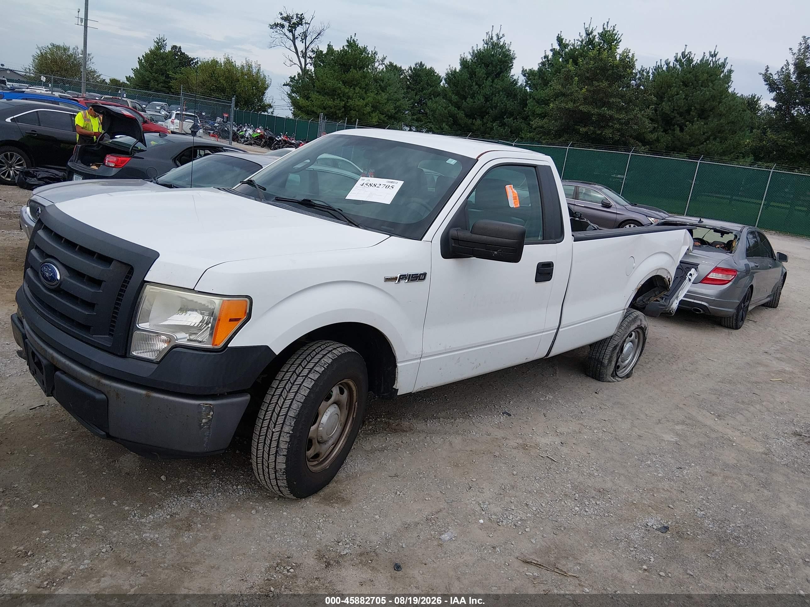 2012 Ford F-150 Xl Белый vin: 1FTMF1CM0CKE37350