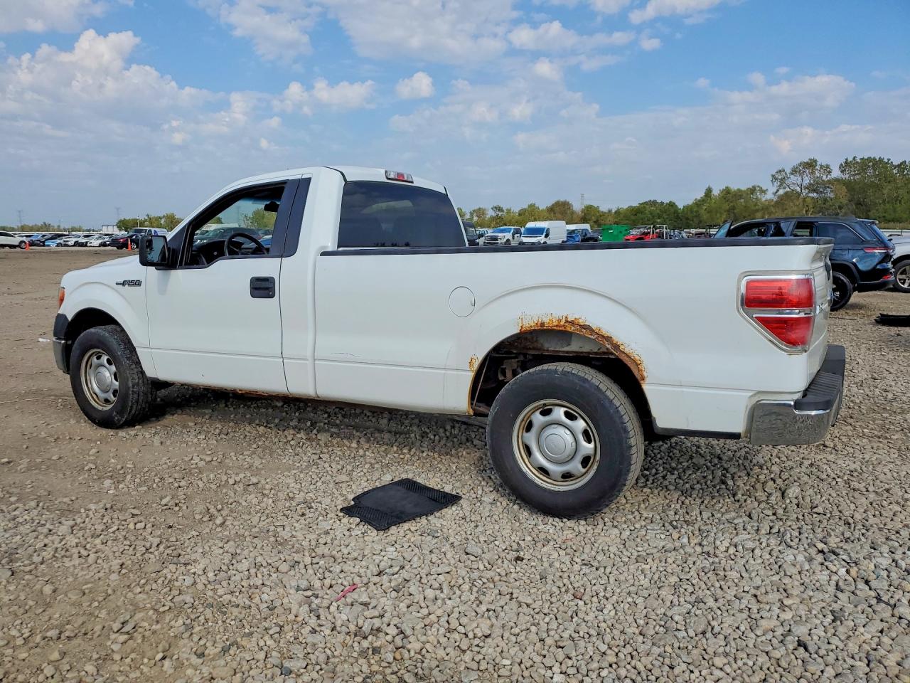 2012 Ford F150 White vin: 1FTMF1CM0CKE37381