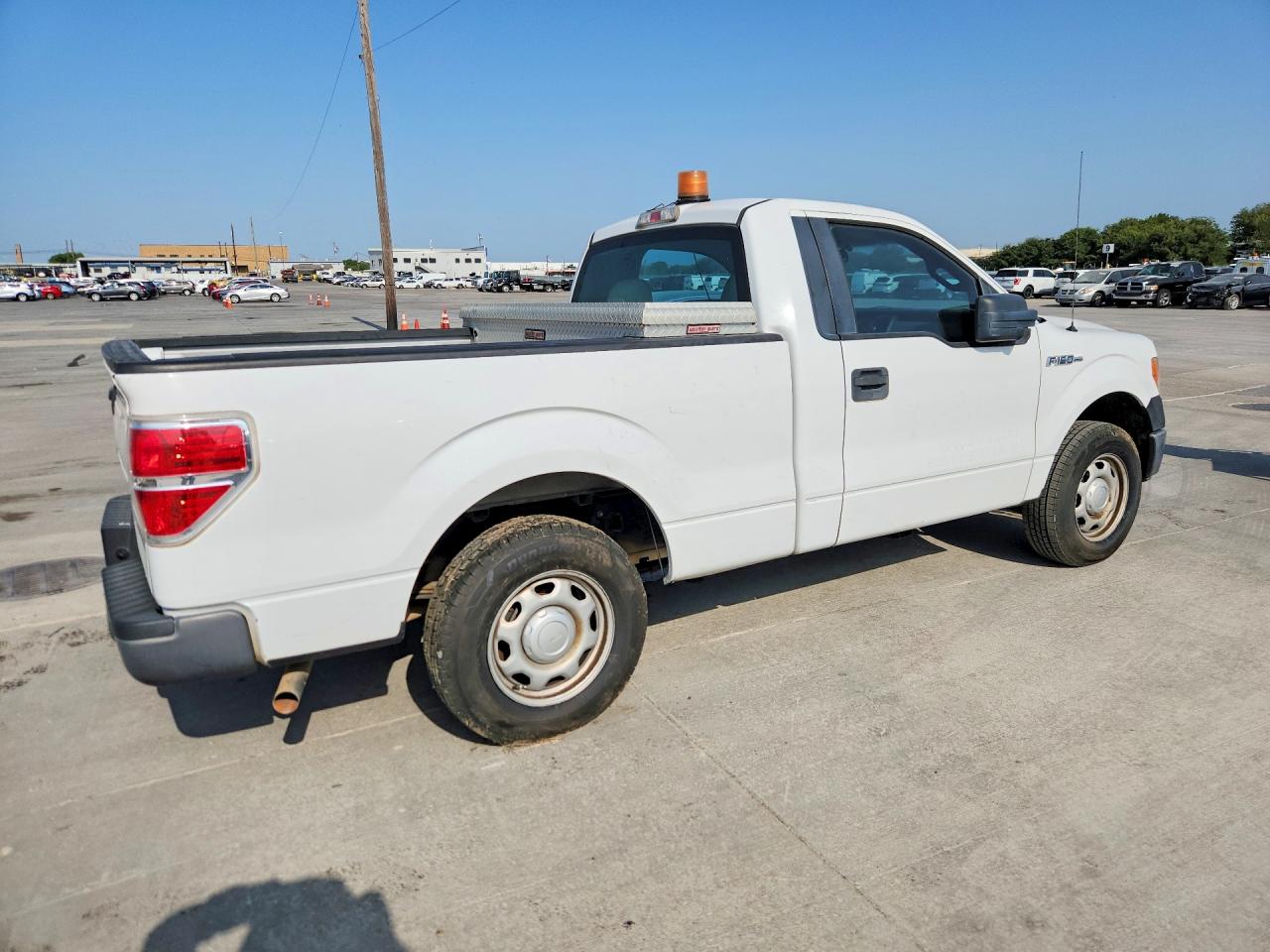2013 Ford F150 Xl White vin: 1FTMF1CM0DFA40005
