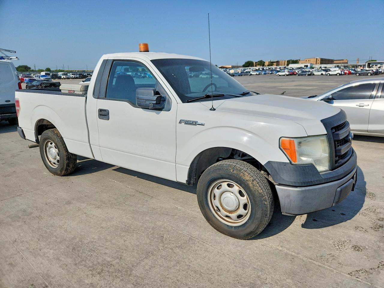2013 Ford F150 Xl White vin: 1FTMF1CM0DFA40005