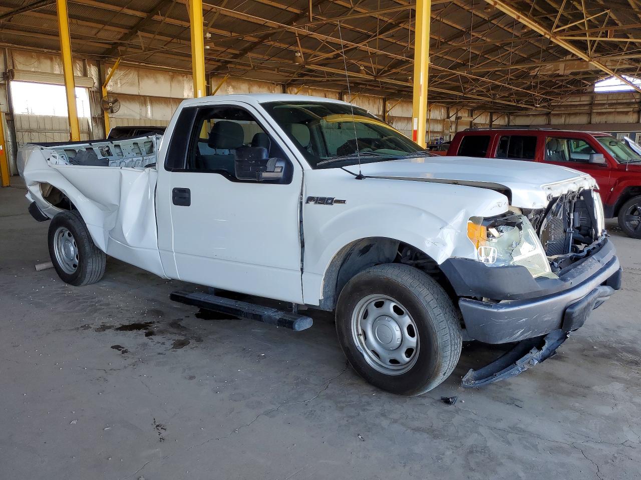 2013 Ford F150 Белый vin: 1FTMF1CM0DKE35342