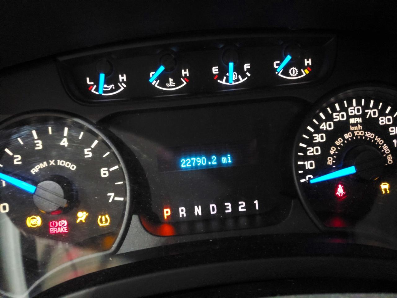 2013 Ford F150 White vin: 1FTMF1CM0DKE57924