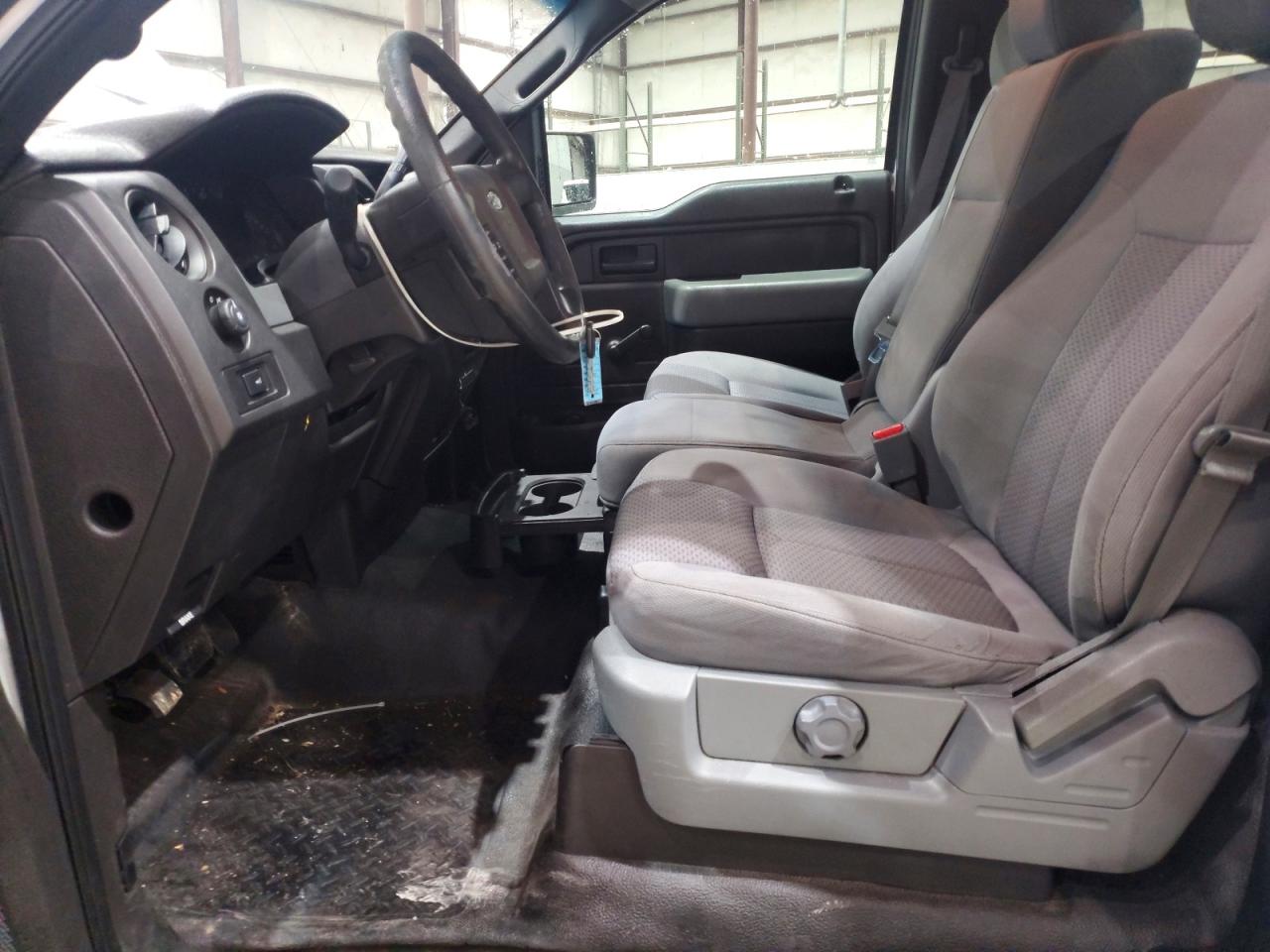 2013 Ford F150 White vin: 1FTMF1CM0DKE57924