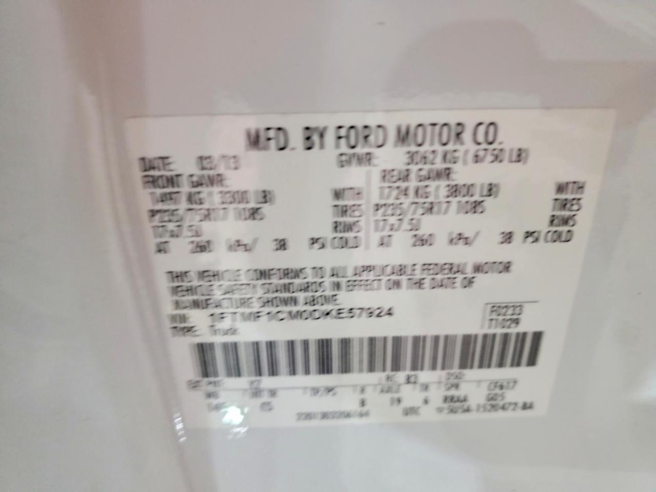 2013 Ford F150 White vin: 1FTMF1CM0DKE57924