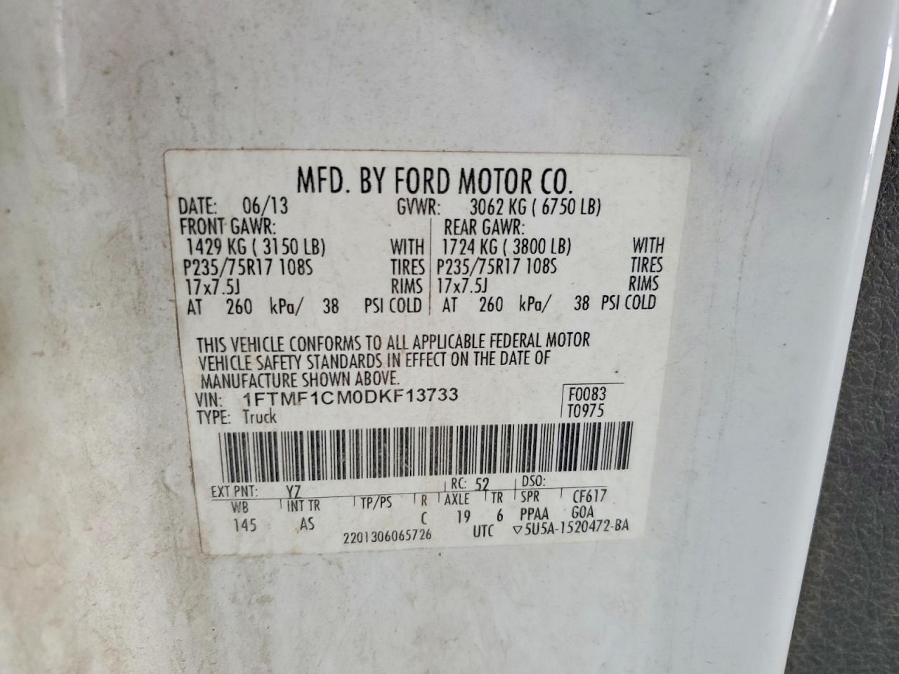 2013 Ford F150 White vin: 1FTMF1CM0DKF13733