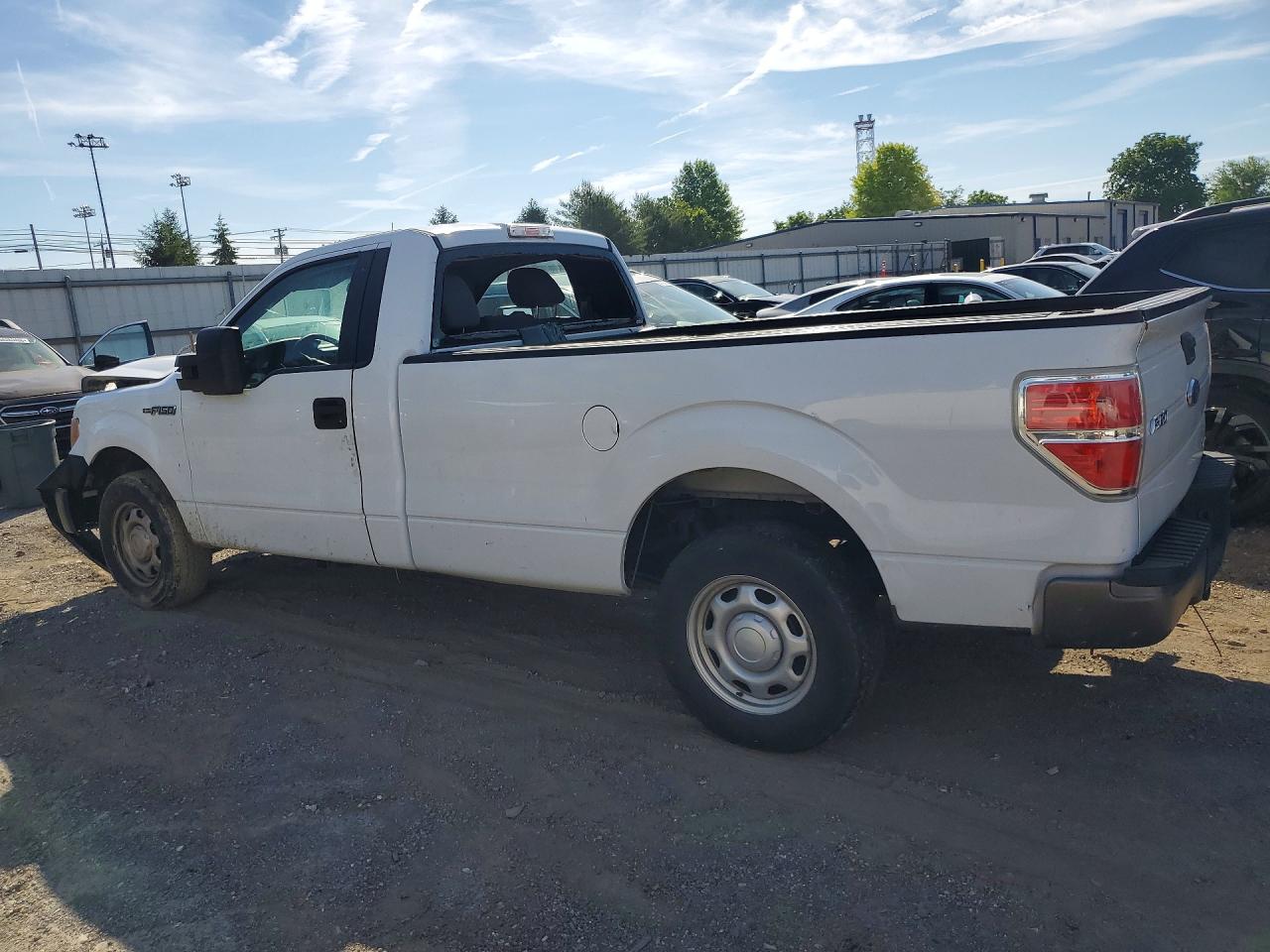 2014 Ford F150 White vin: 1FTMF1CM0EKF55966
