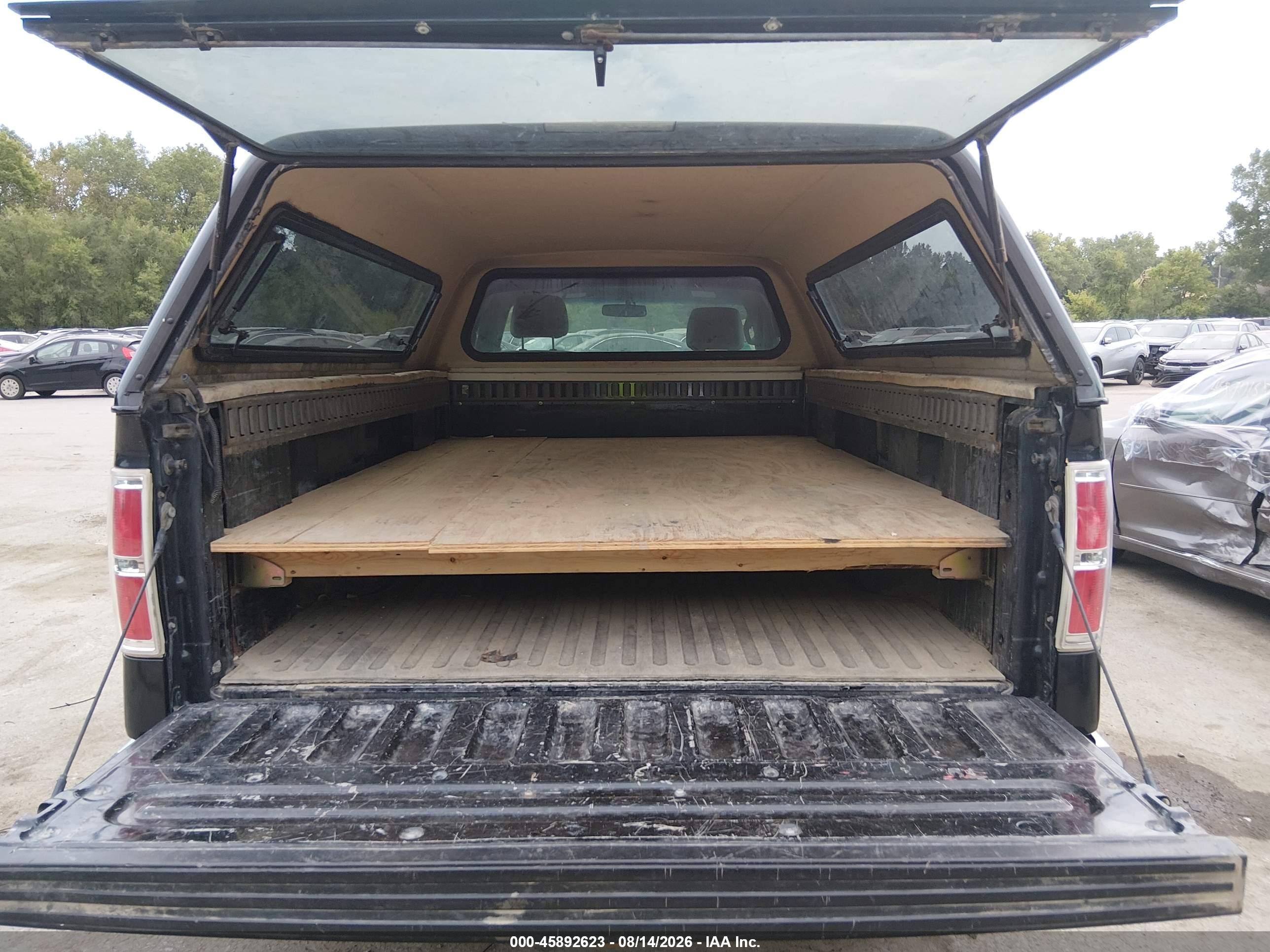 2014 Ford F-150 Xl Black vin: 1FTMF1CM0EKG07046