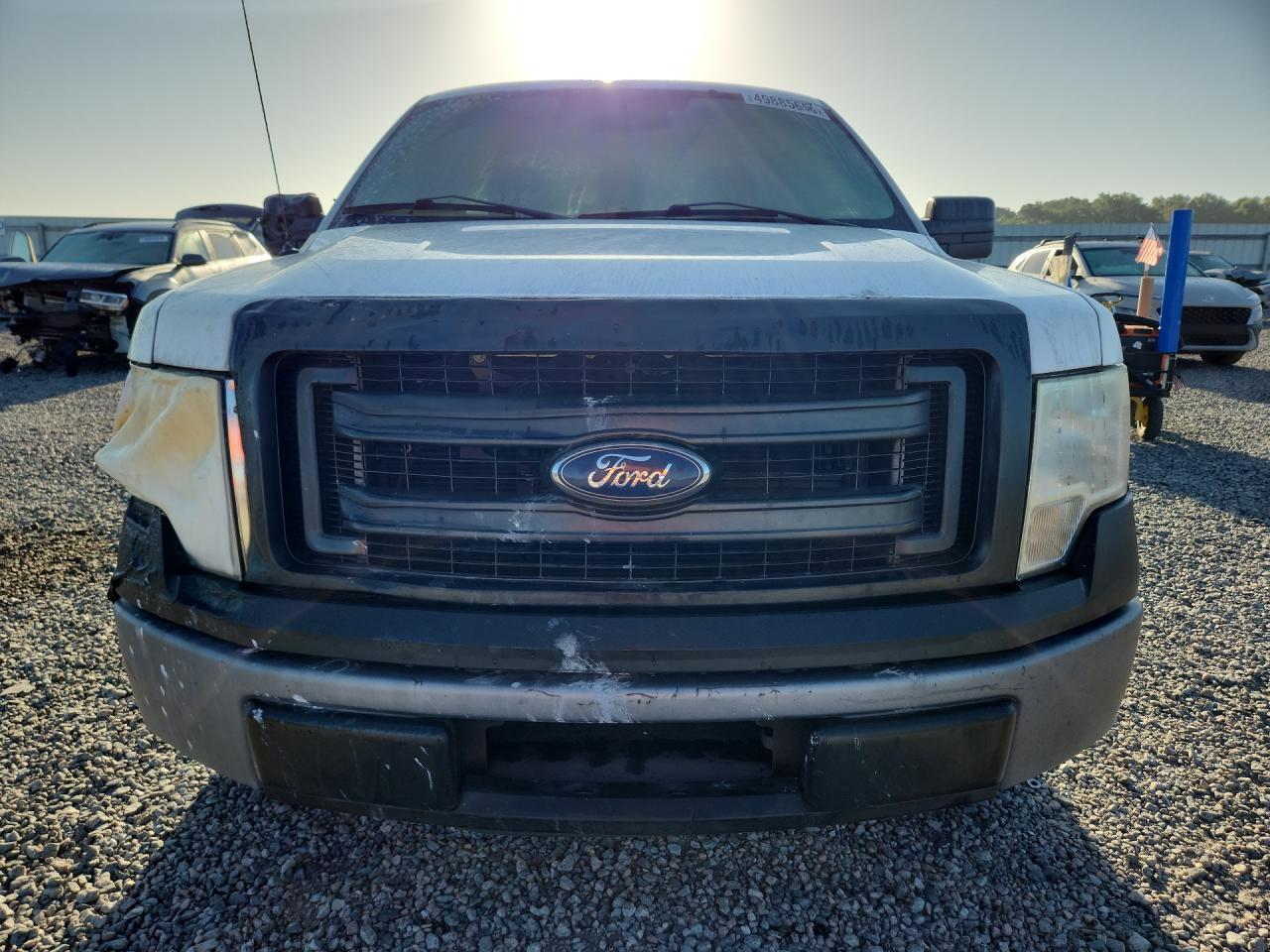2014 Ford F150 White vin: 1FTMF1CM0EKG34943