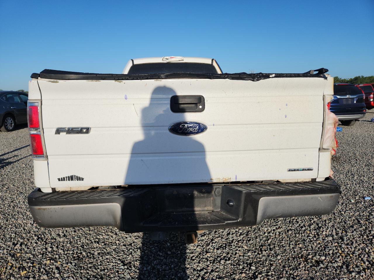 2014 Ford F150 White vin: 1FTMF1CM0EKG34943
