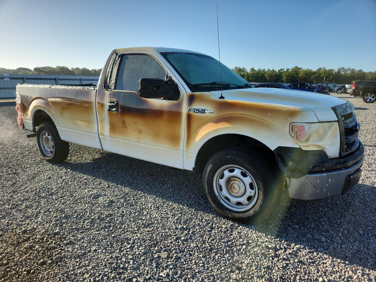 2014 Ford F150 White vin: 1FTMF1CM0EKG34943