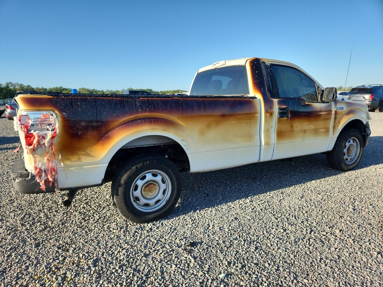 2014 Ford F150 White vin: 1FTMF1CM0EKG34943