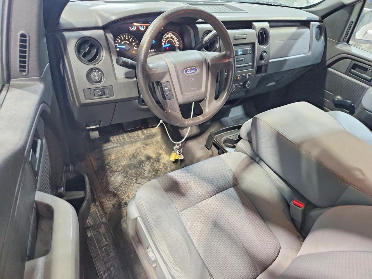 2011 Ford F150 White vin: 1FTMF1CM1BKD34646
