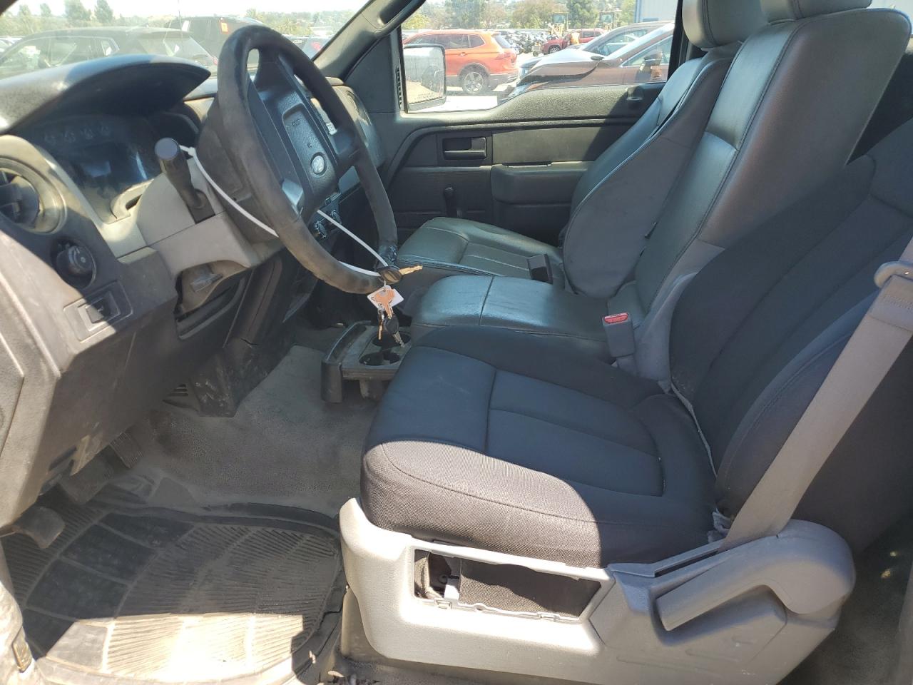 2012 Ford F150 White vin: 1FTMF1CM1CFC37571 Damage: Steering Wheel, Worn, Replacement Required