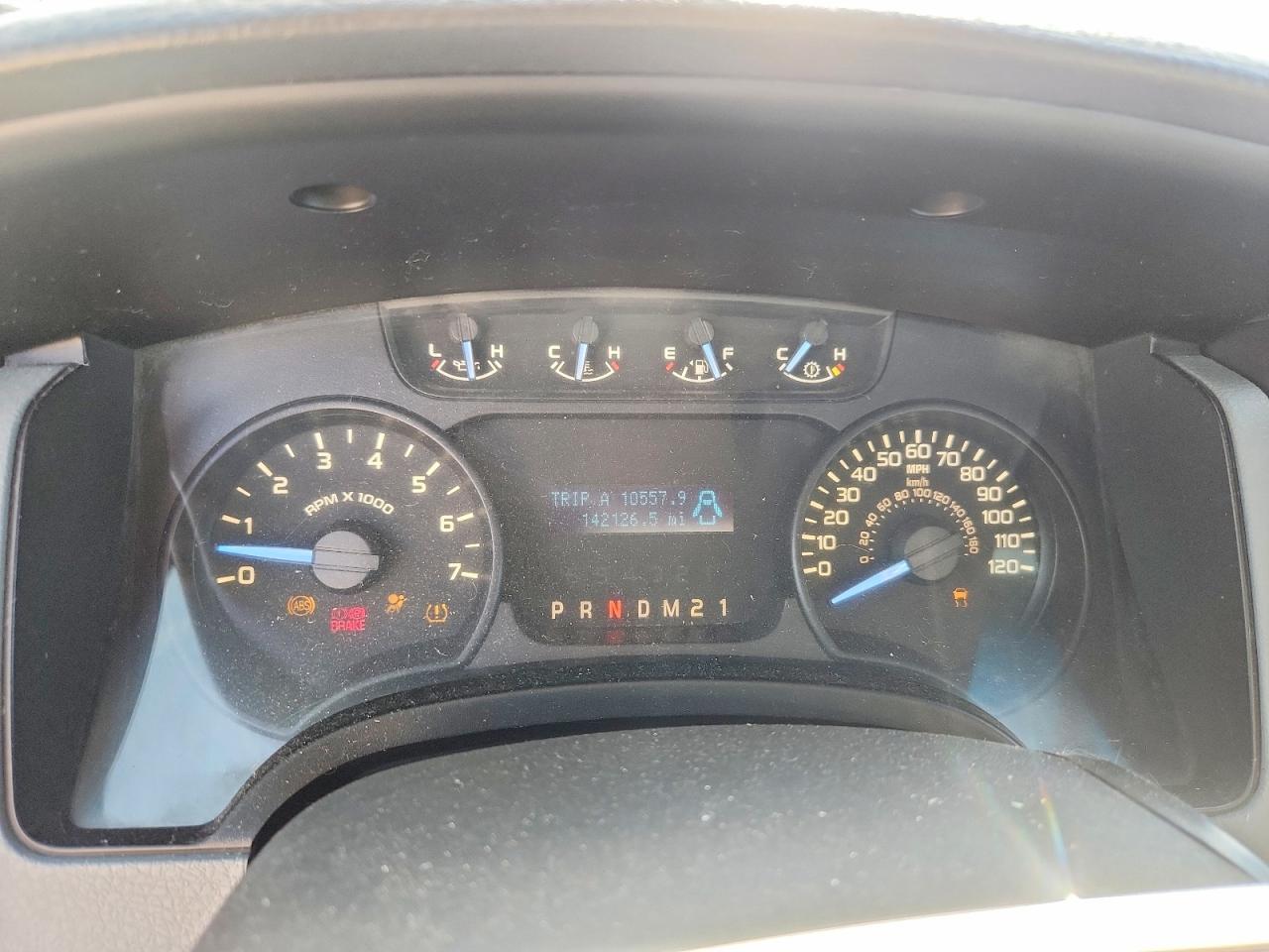 2012 Ford F150 White vin: 1FTMF1CM1CKE39530