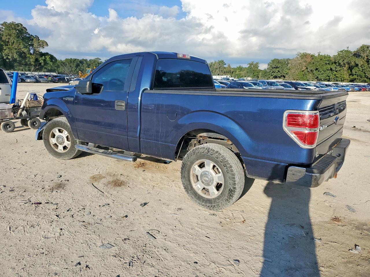 2013 Ford F150 Xl Blue vin: 1FTMF1CM1DFC79899