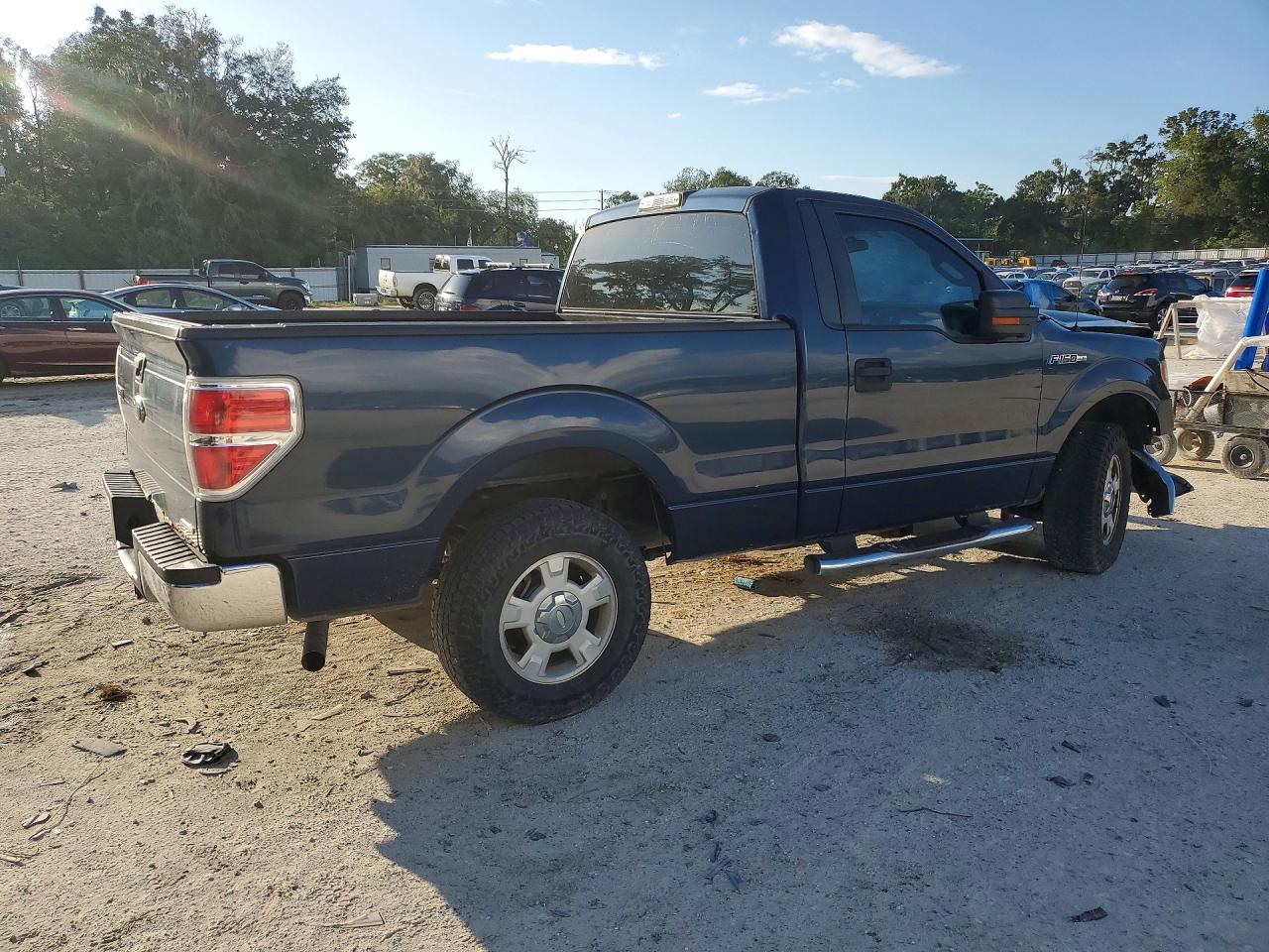 2013 Ford F150 Xl Blue vin: 1FTMF1CM1DFC79899