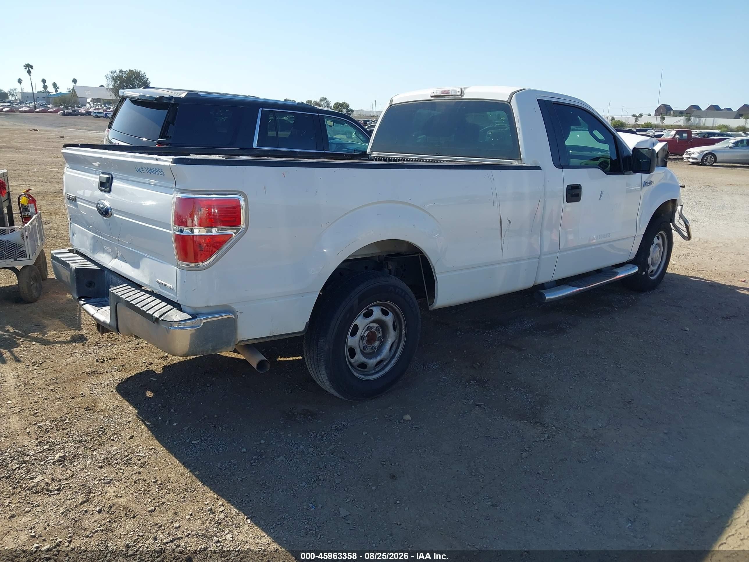 2013 Ford F-150 Xl White vin: 1FTMF1CM1DKE04729