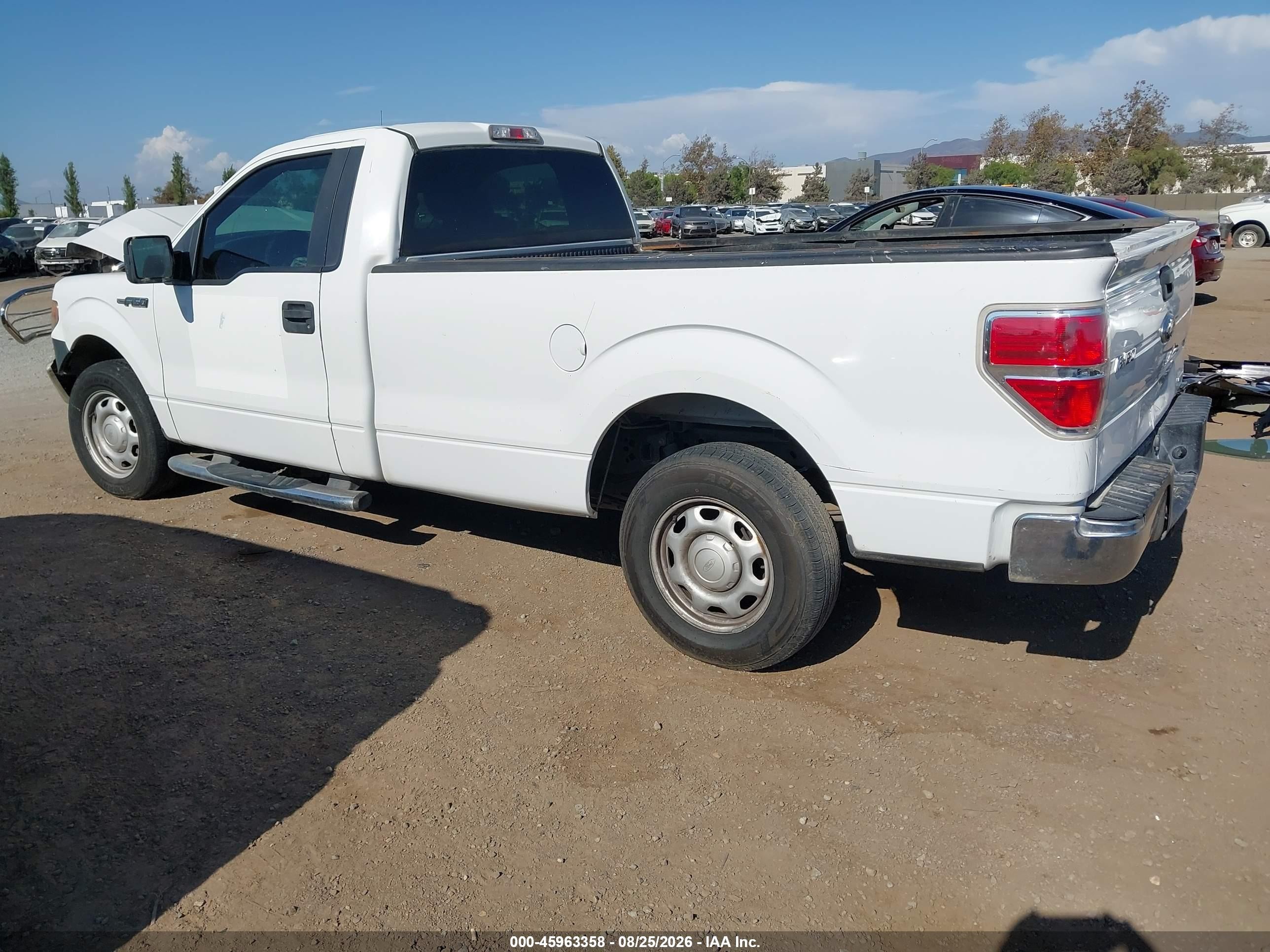2013 Ford F-150 Xl White vin: 1FTMF1CM1DKE04729