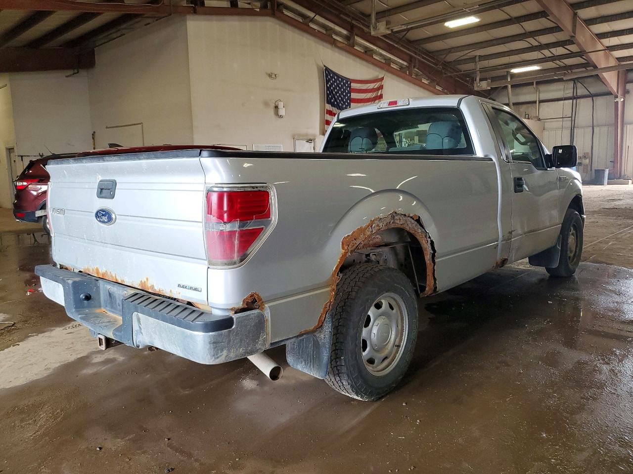 2013 Ford F150 Серебряный vin: 1FTMF1CM1DKE32806