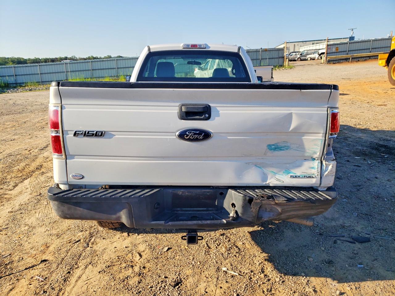 2013 Ford F150 Xl White vin: 1FTMF1CM1DKE67569