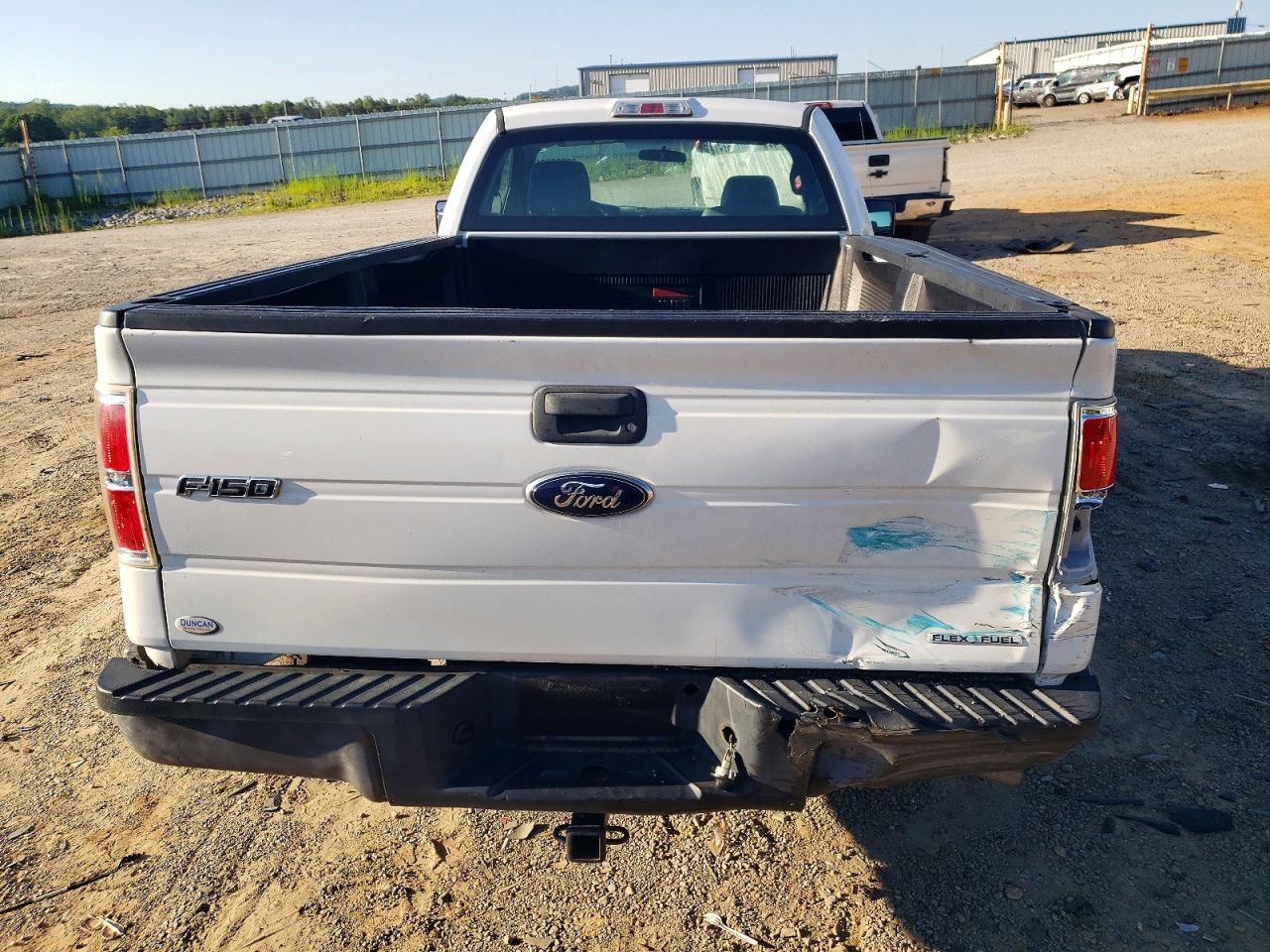 2013 Ford F150 Xl White vin: 1FTMF1CM1DKE67569