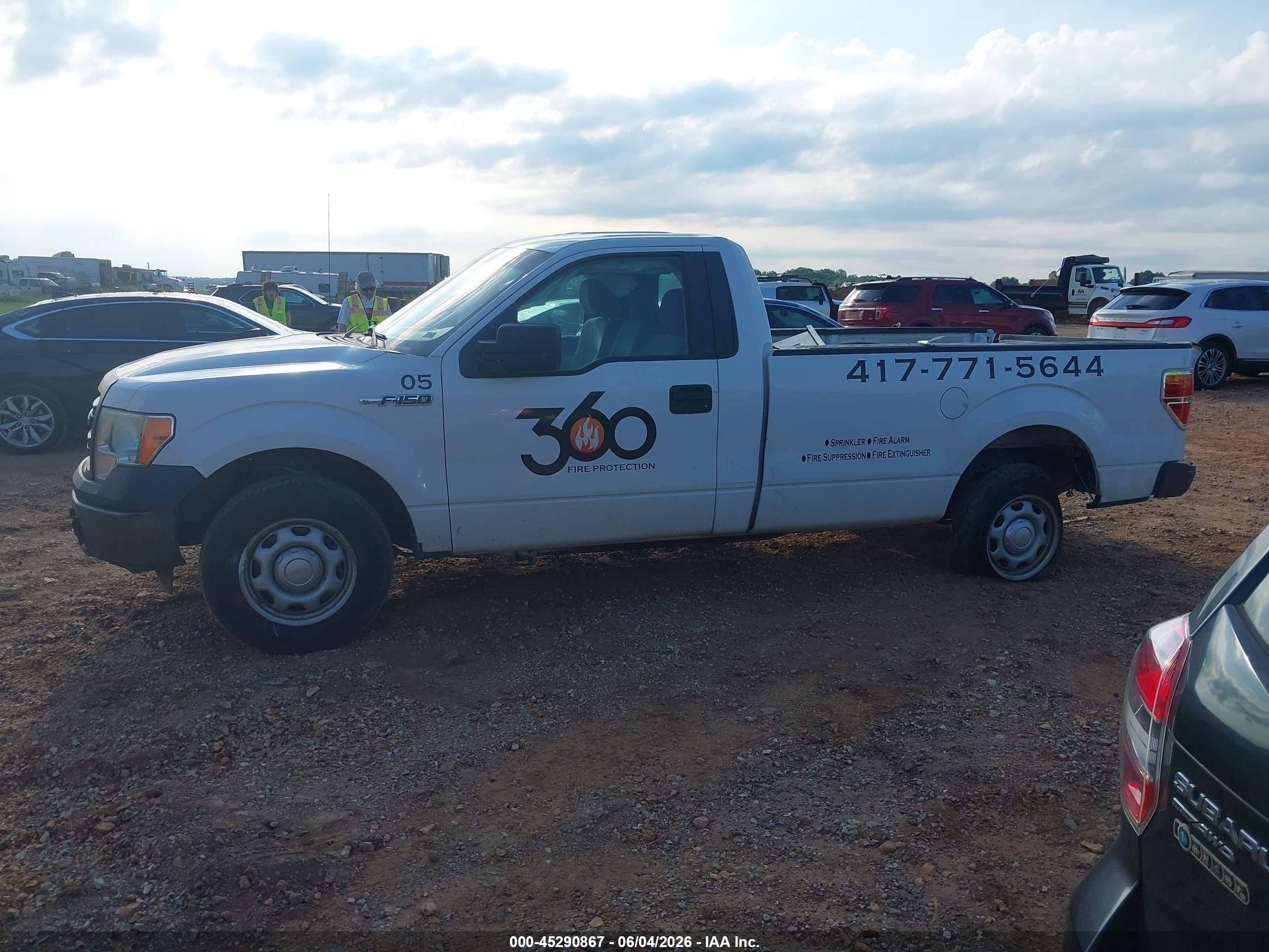 2014 Ford F-150 Xl White vin: 1FTMF1CM1EKE66343