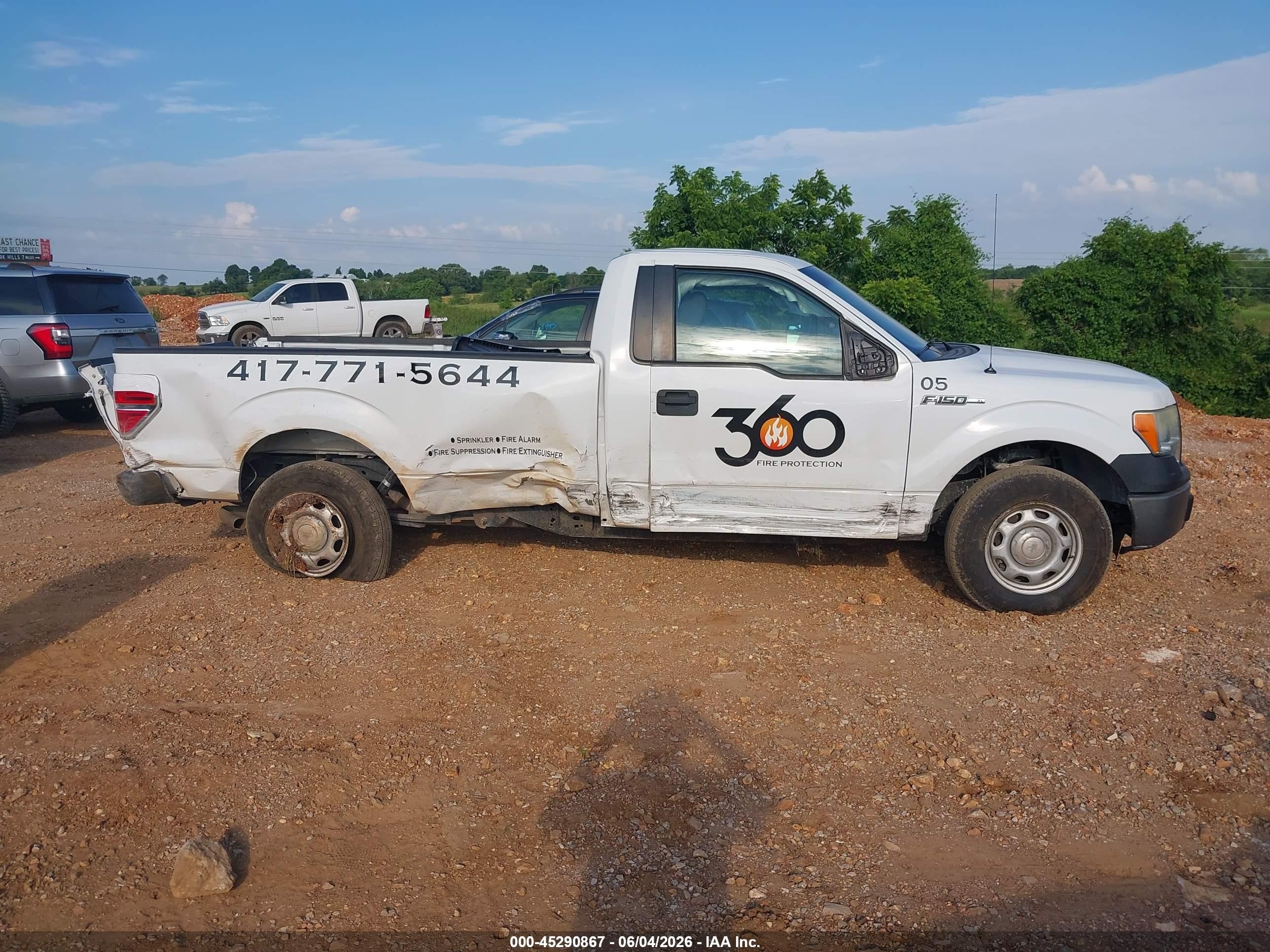 2014 Ford F-150 Xl White vin: 1FTMF1CM1EKE66343