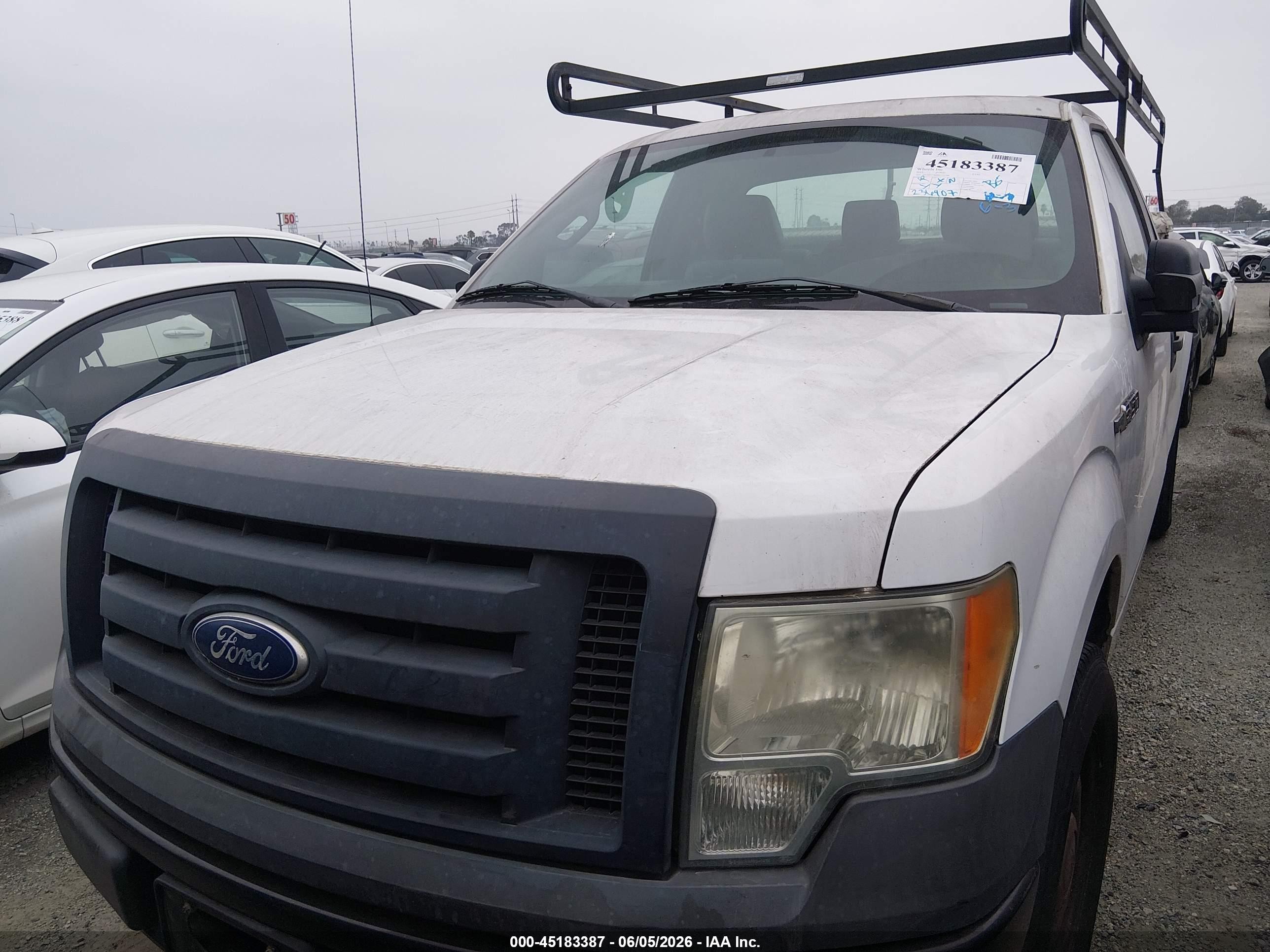 2011 Ford F150   White vin: 1FTMF1CM2BKD35790