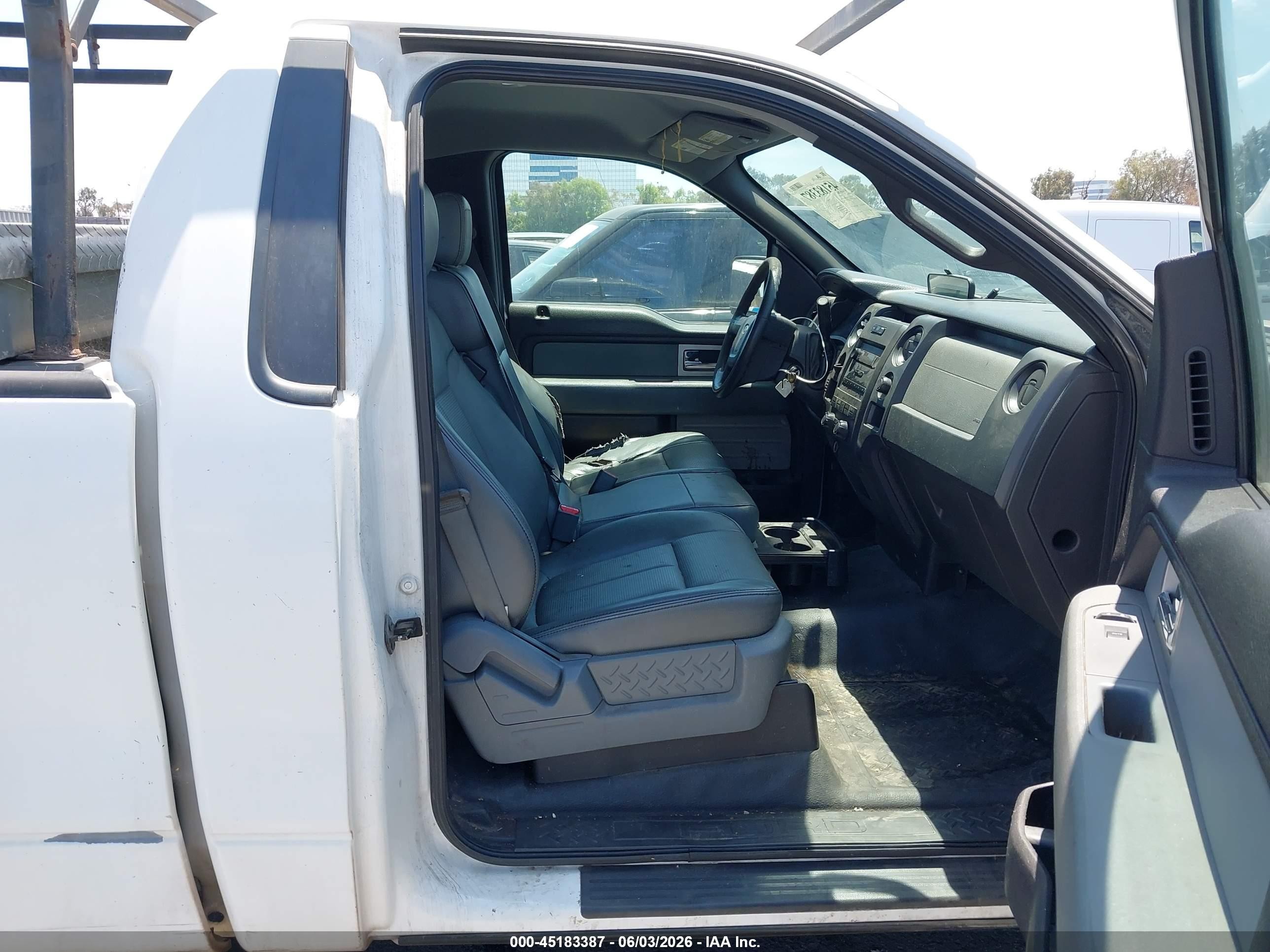 2011 Ford F150   White vin: 1FTMF1CM2BKD35790