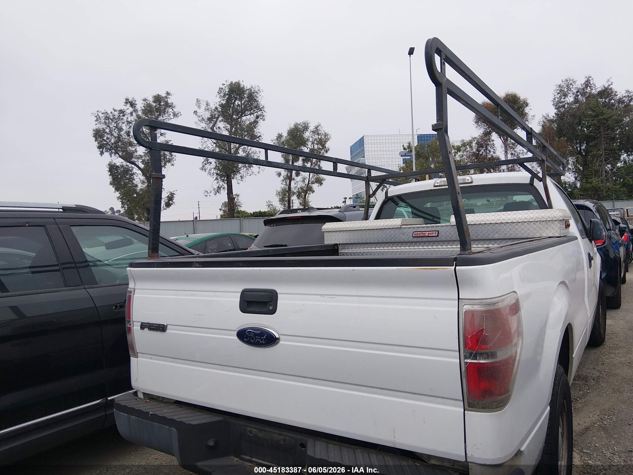 2011 Ford F150   White vin: 1FTMF1CM2BKD35790