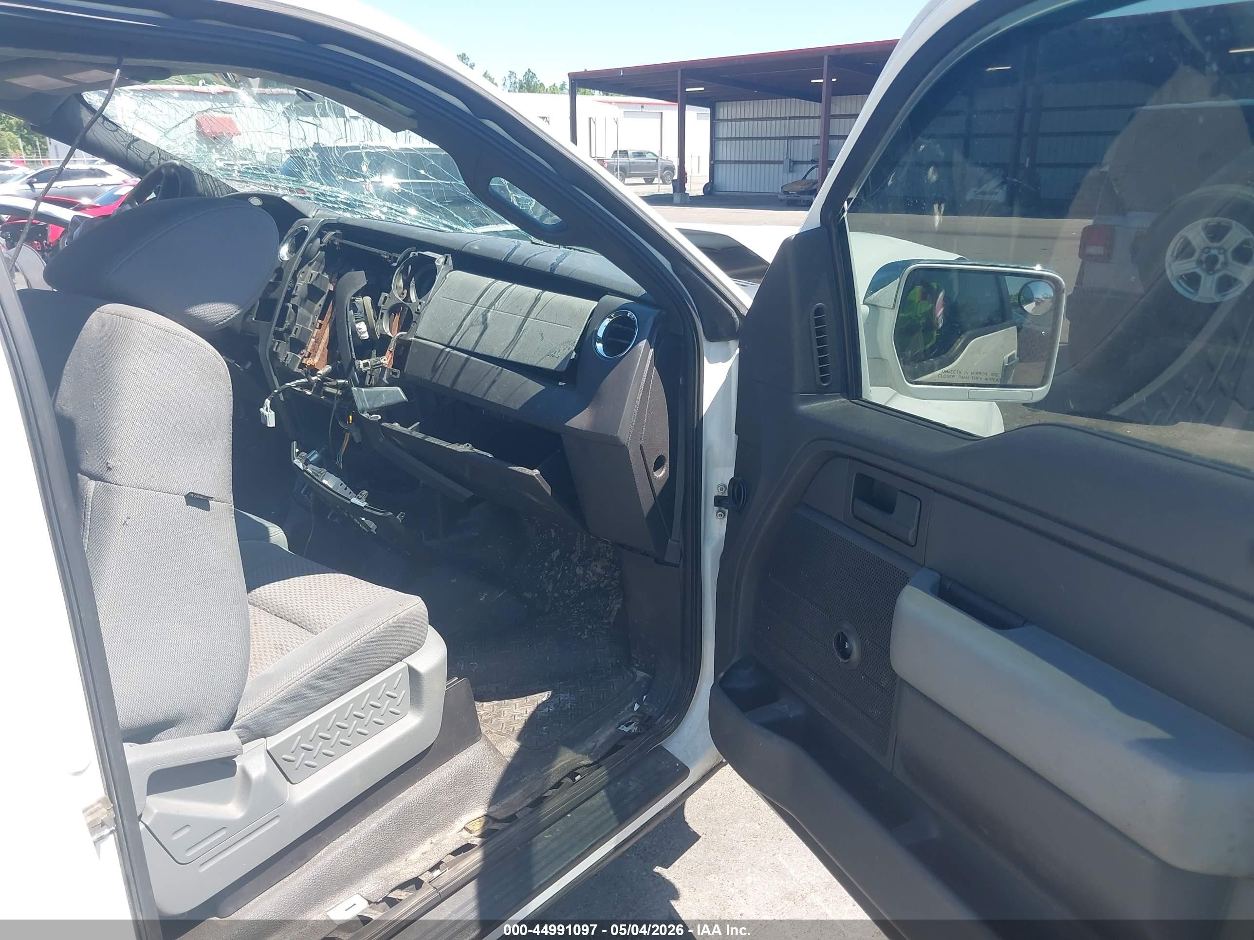 2011 Ford F-150 Xl White vin: 1FTMF1CM2BKD57546