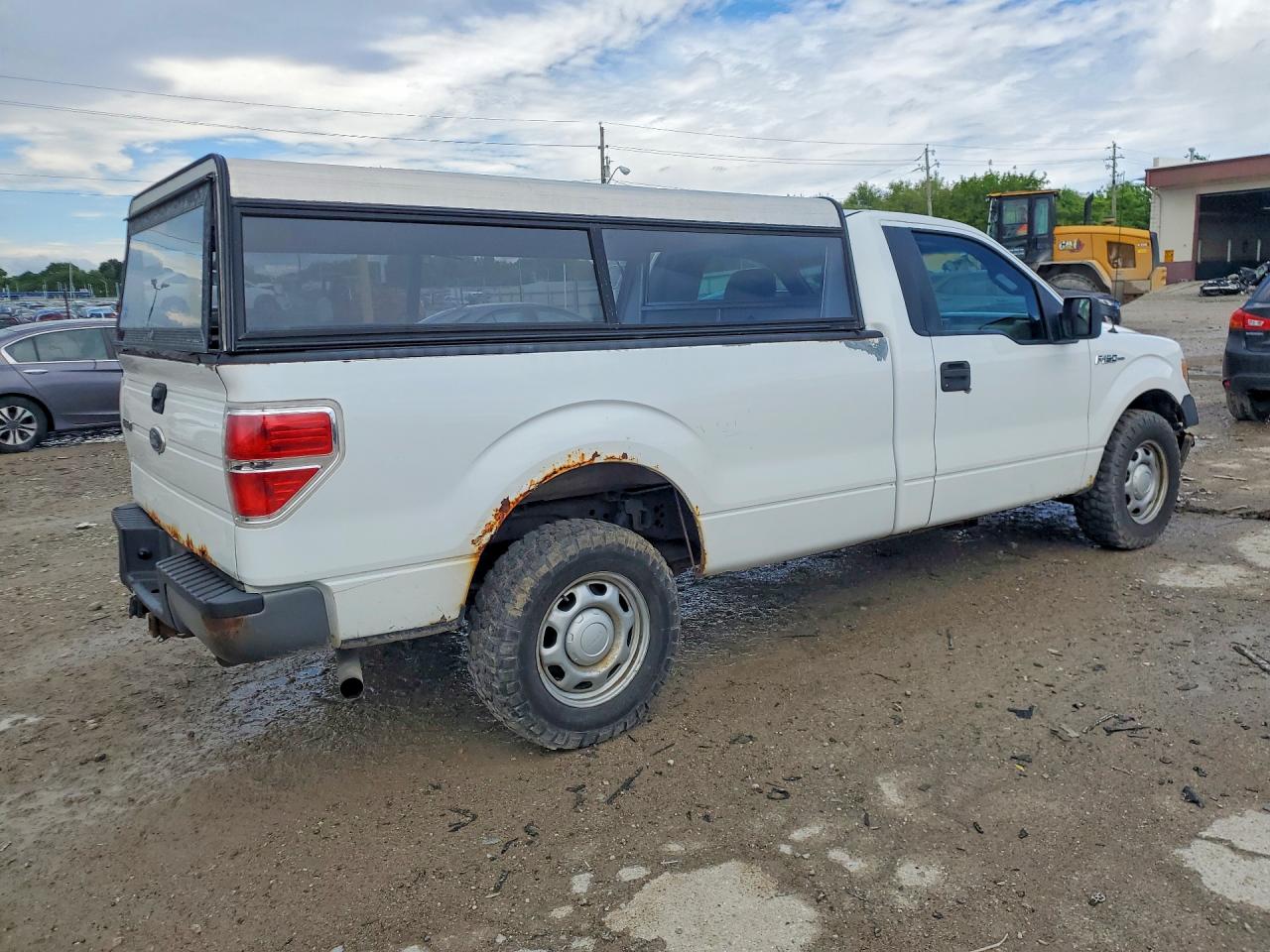 2011 Ford F150 White vin: 1FTMF1CM2BKD74122