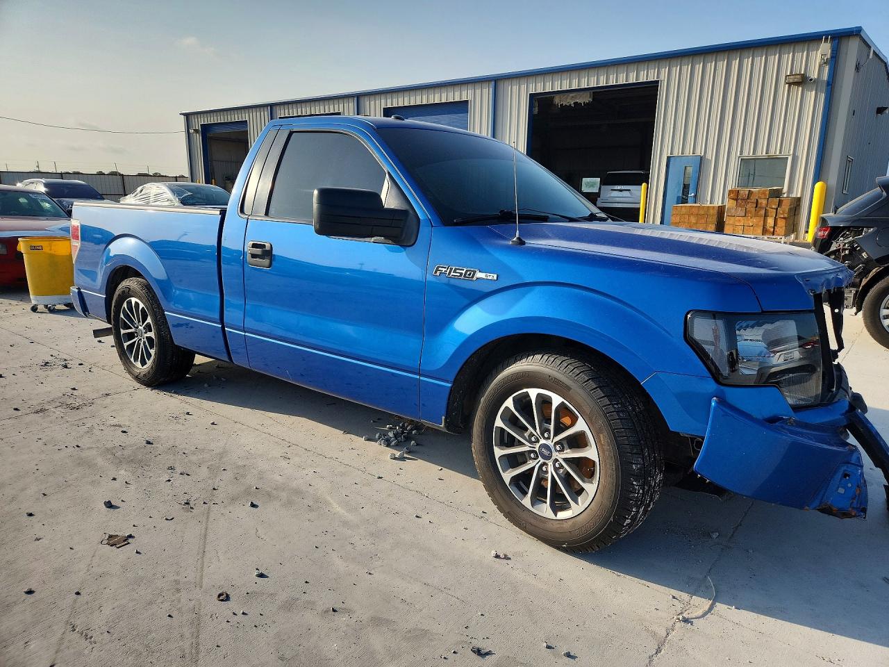 2012 Ford F150 Синий vin: 1FTMF1CM2CKE20582