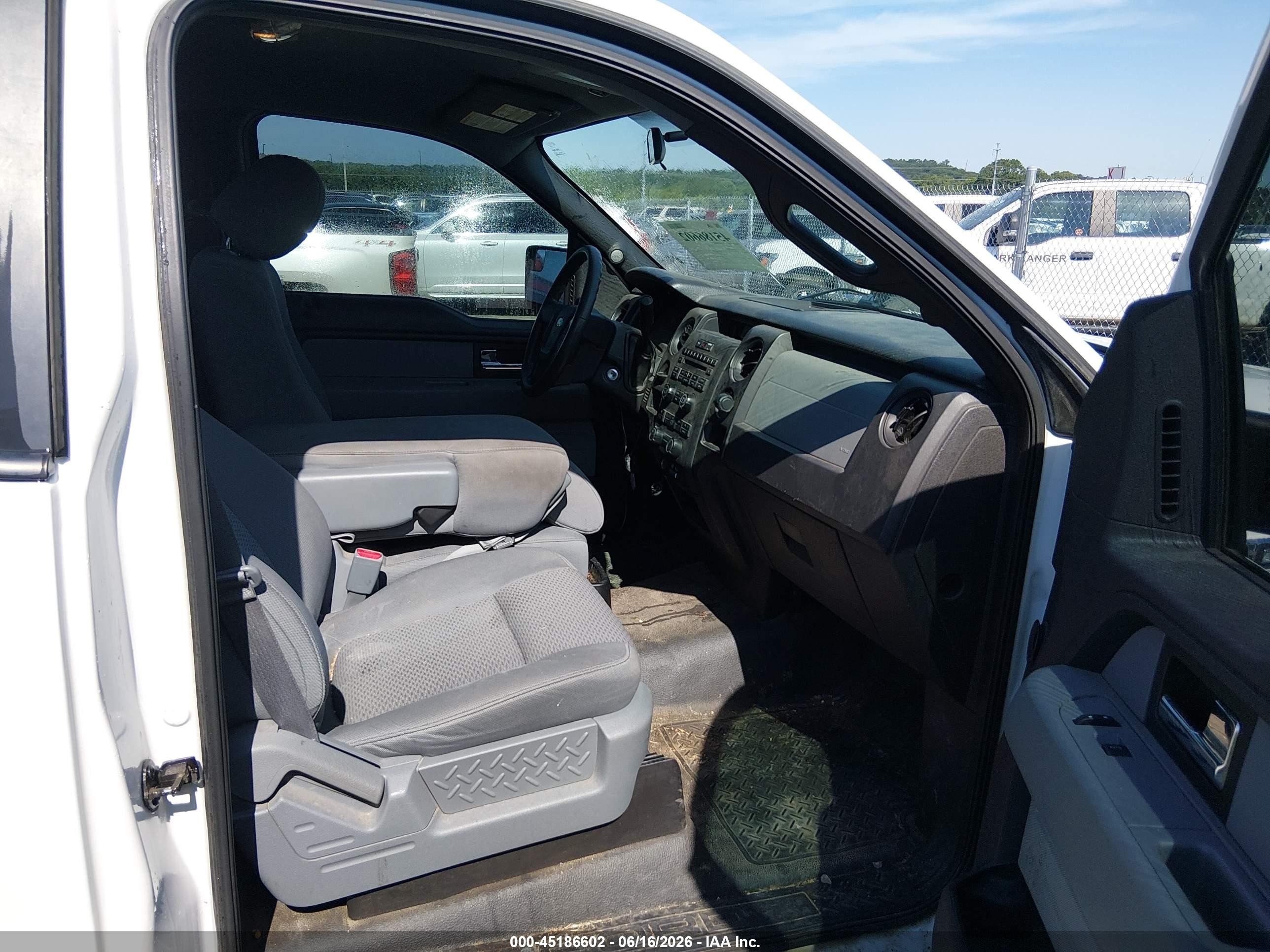 2013 Ford F-150 Stx White vin: 1FTMF1CM2DFC34468