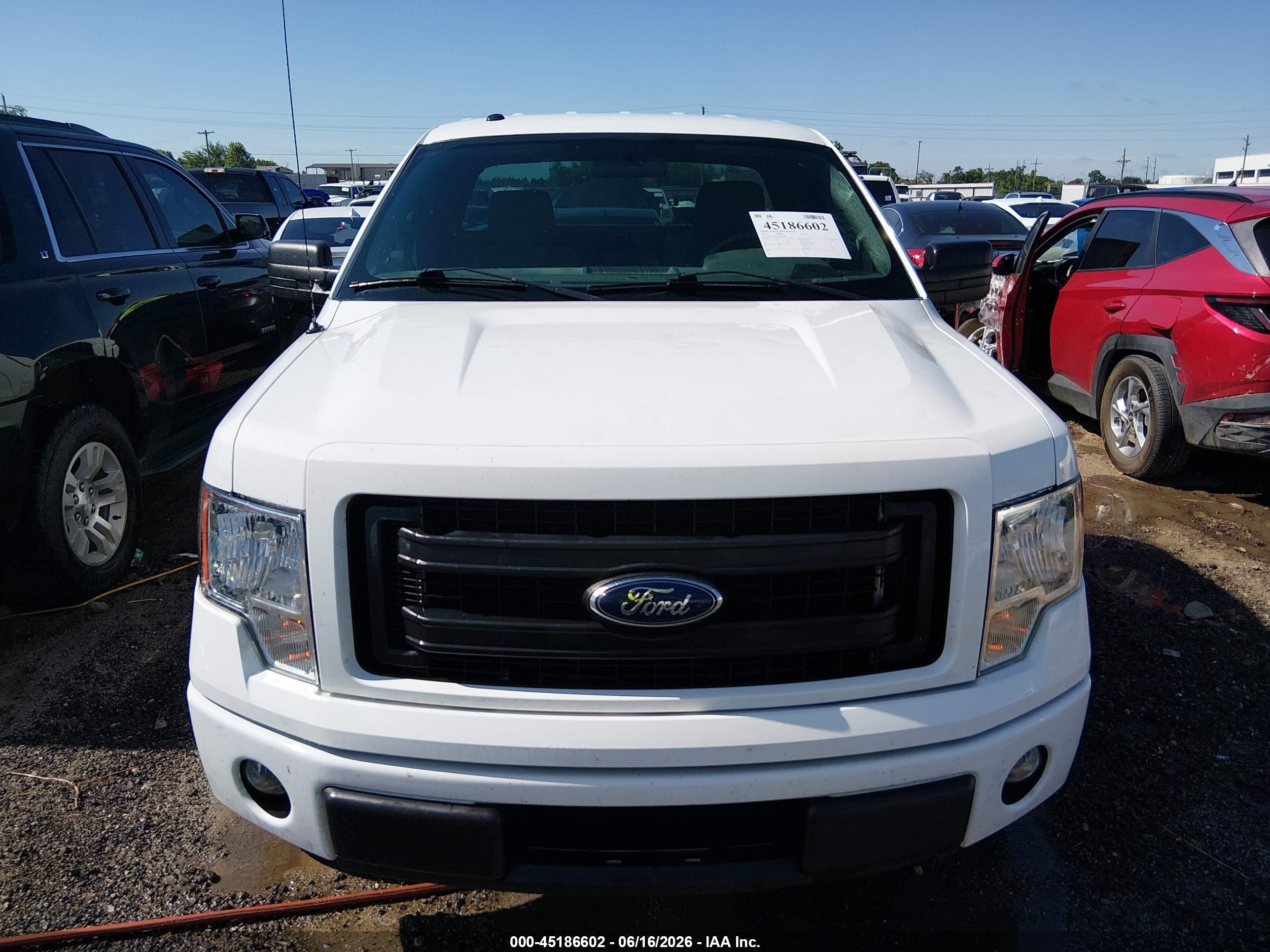 2013 Ford F-150 Stx White vin: 1FTMF1CM2DFC34468
