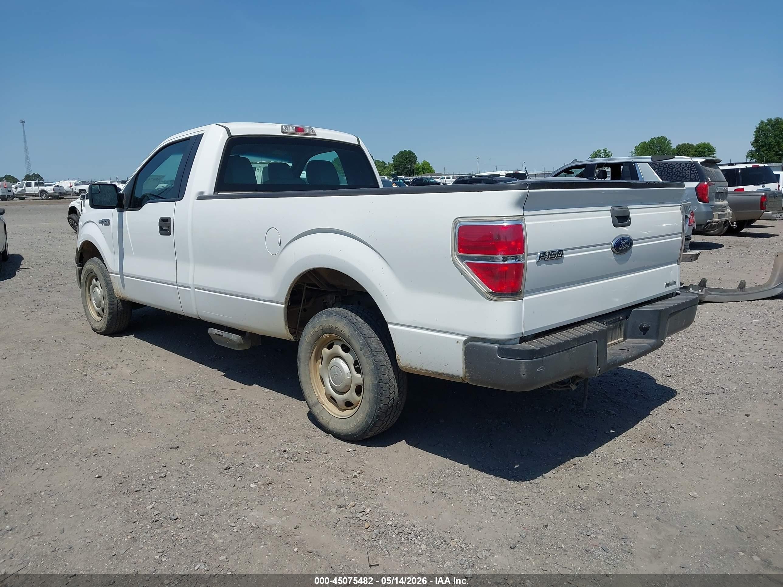 2013 Ford F-150 Xl White vin: 1FTMF1CM2DKE58248