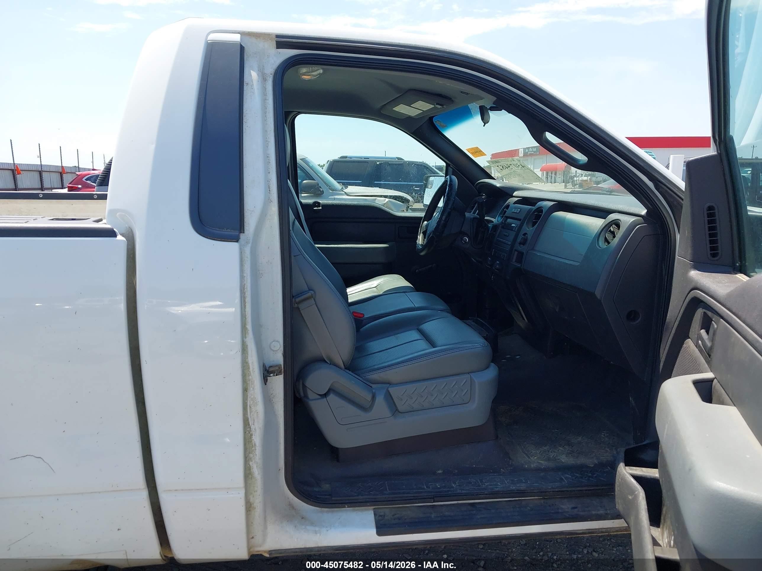 2013 Ford F-150 Xl White vin: 1FTMF1CM2DKE58248