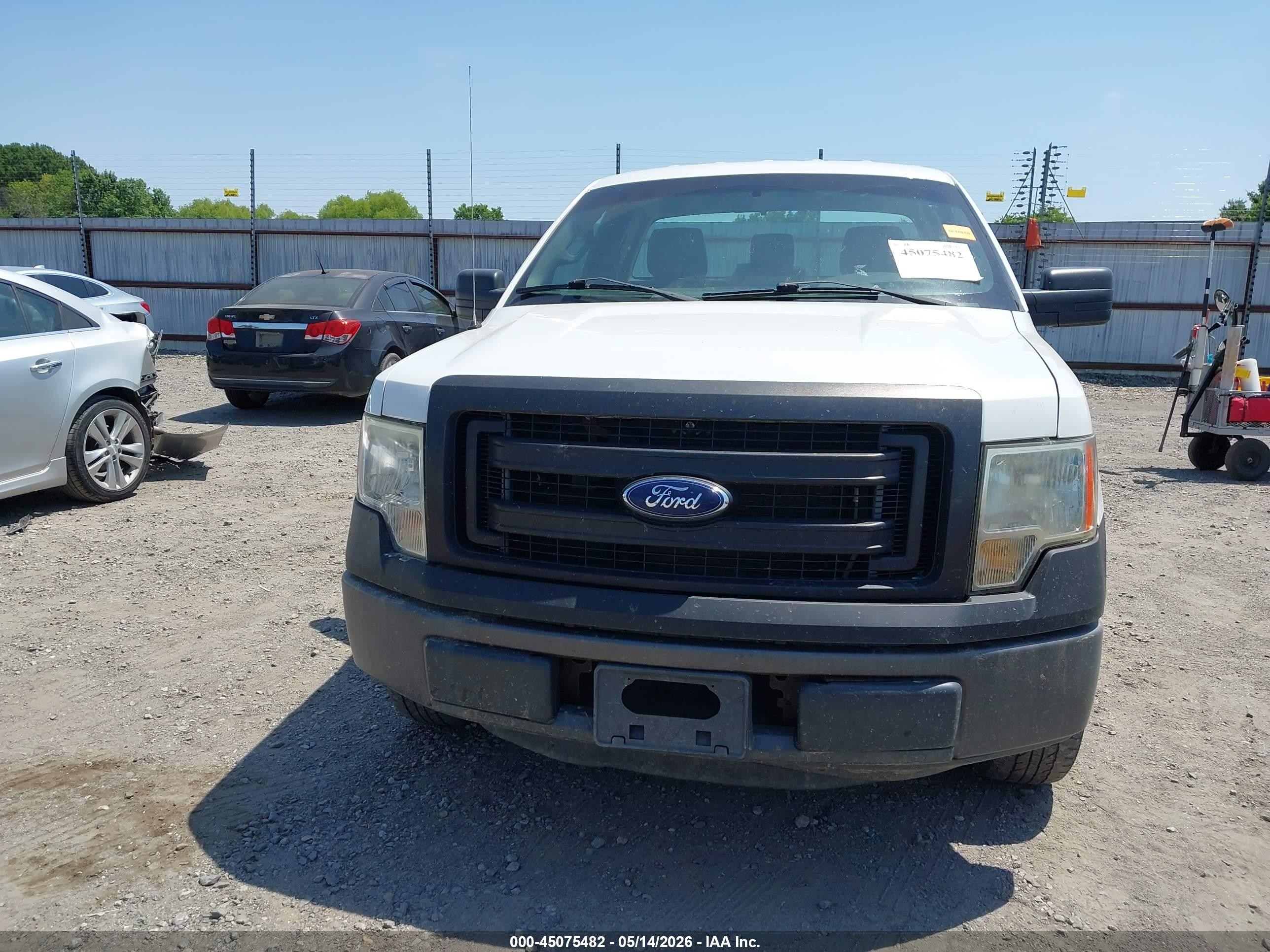 2013 Ford F-150 Xl White vin: 1FTMF1CM2DKE58248