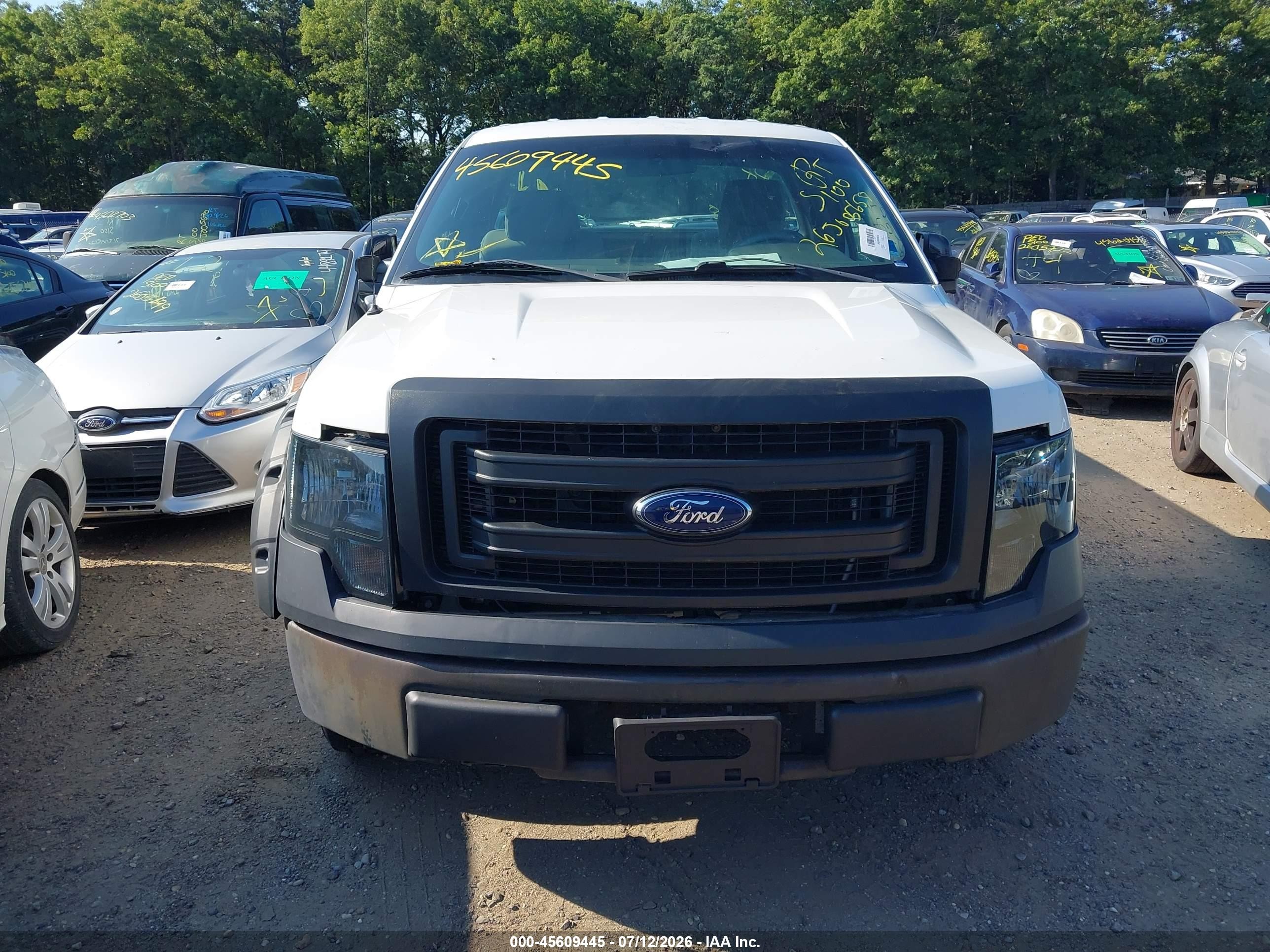 2013 Ford F-150 Xl White vin: 1FTMF1CM2DKG19777