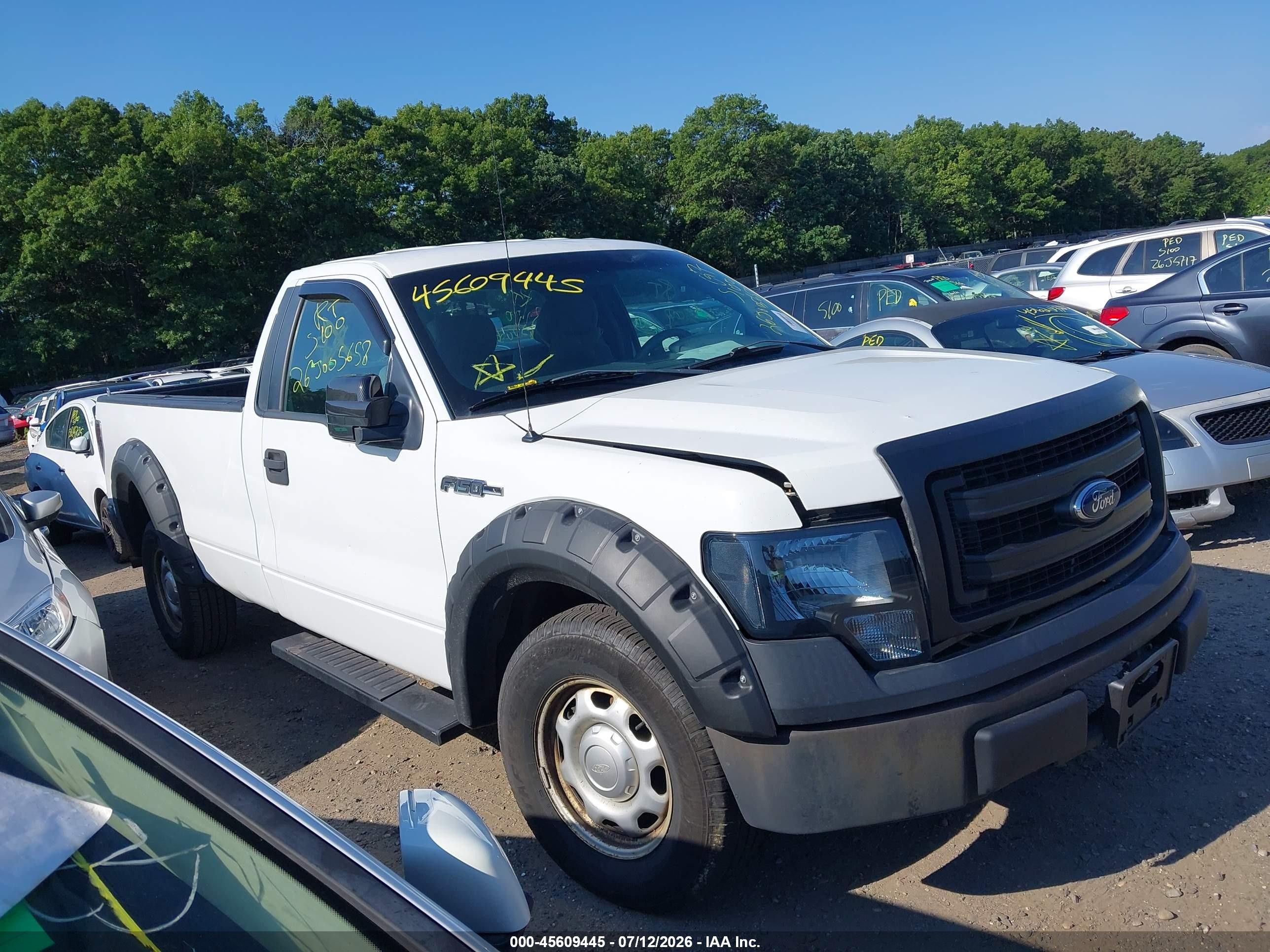 2013 Ford F-150 Xl White vin: 1FTMF1CM2DKG19777