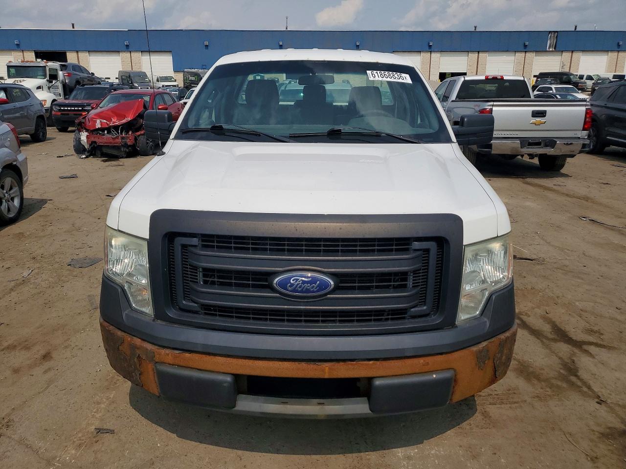 2014 Ford F150 Белый vin: 1FTMF1CM2EFB18186