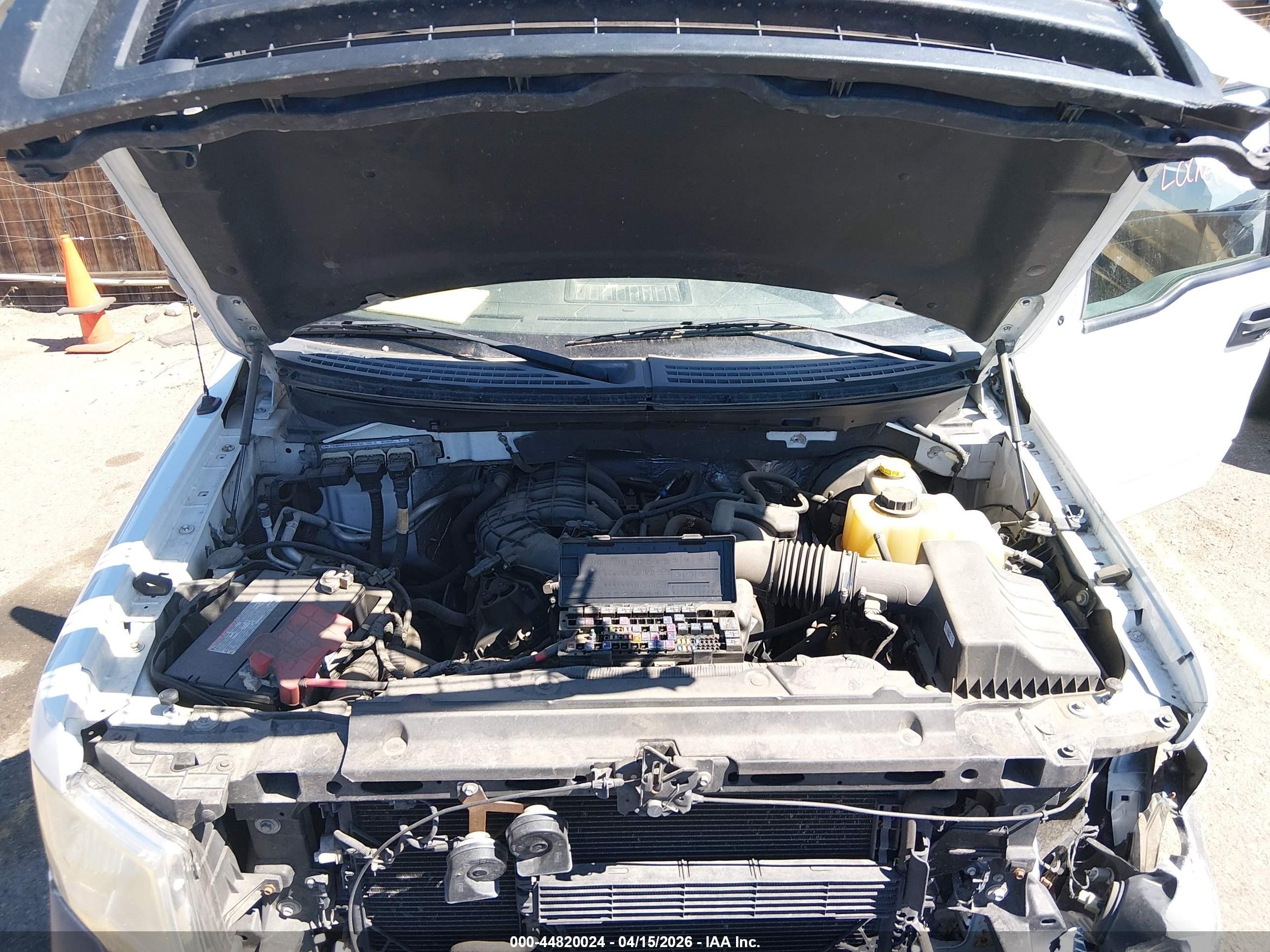 2014 Ford F-150 Xl White vin: 1FTMF1CM2EFC42653